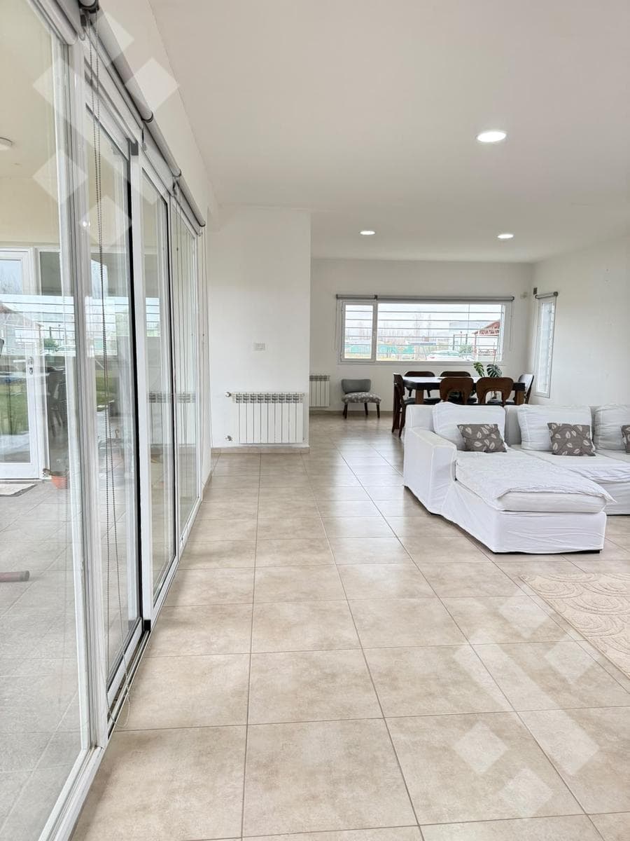 FOR SALE - 3-Bedroom House - MORTGAGE ELIGIBLE | Los Castaños Neighborhood | Plottier | Neuquén