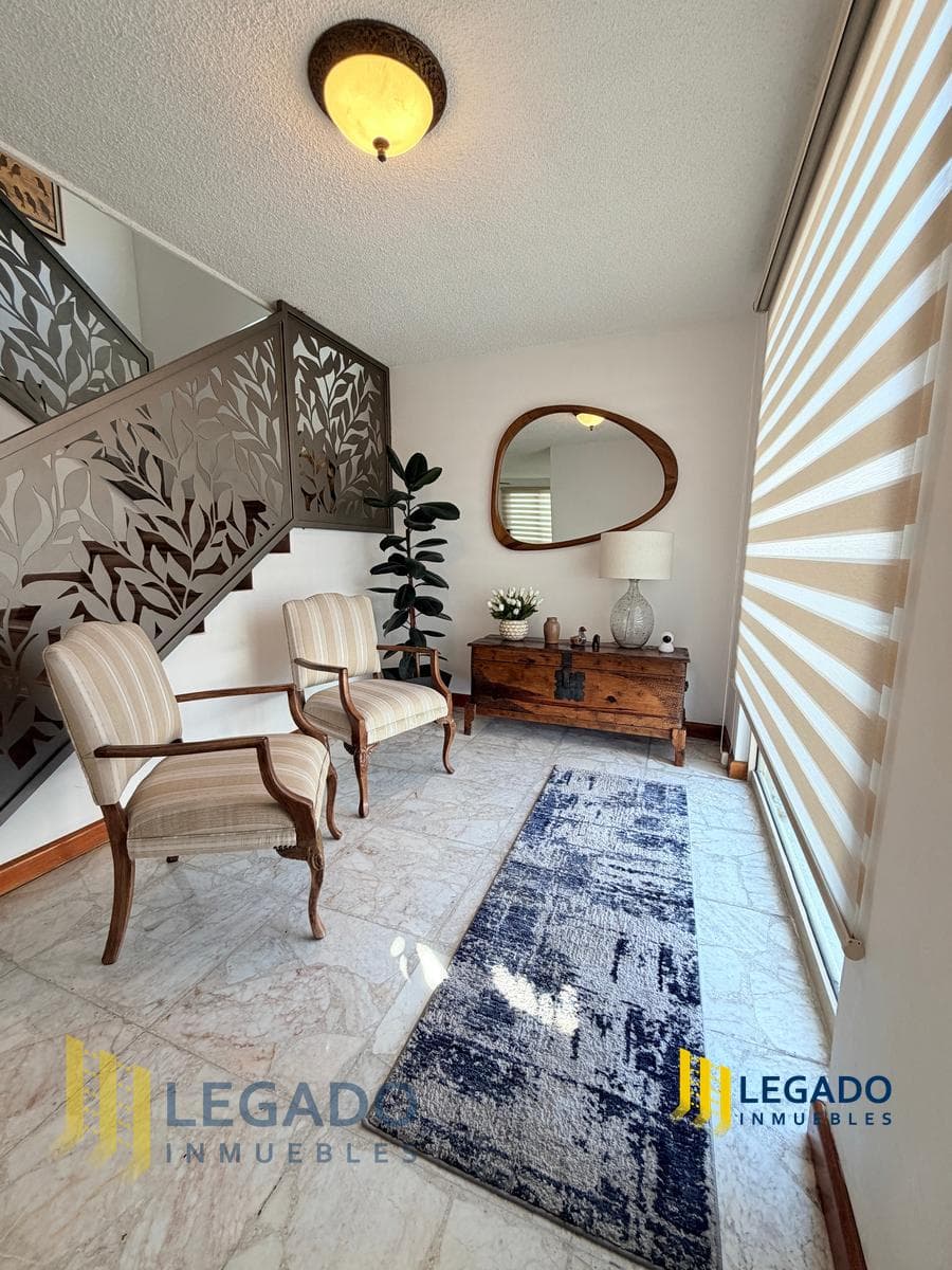 L096VC CASA EN VENTA EN COL. CUMBRES, MONTERREY, NL