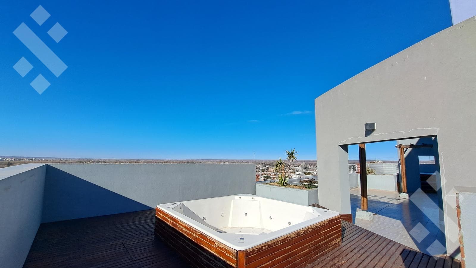 2-Bedroom Apartment for Rent with Garage, Neuquén City. East Downtown.
