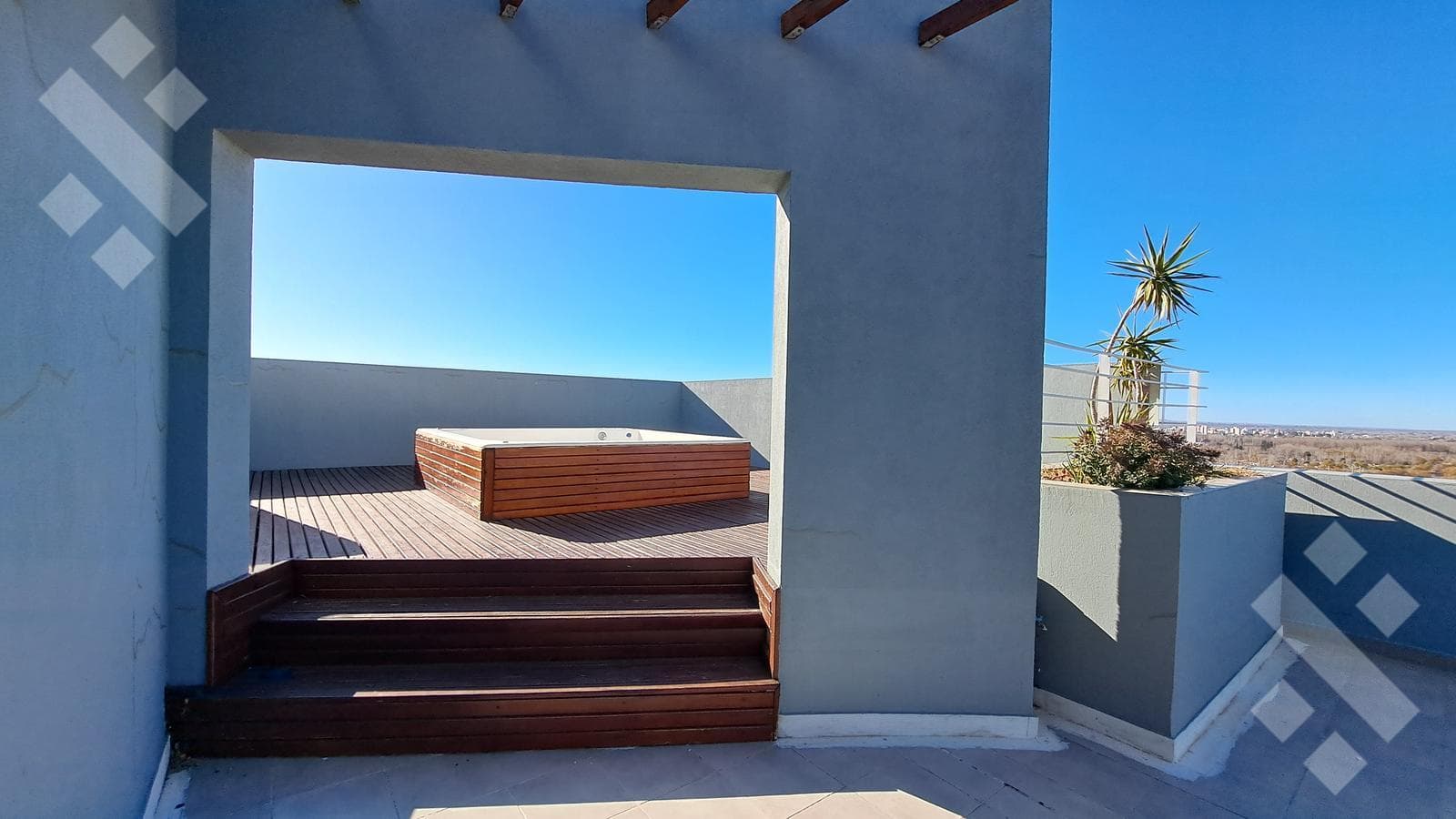 2-Bedroom Apartment for Rent with Garage, Neuquén City. East Downtown.