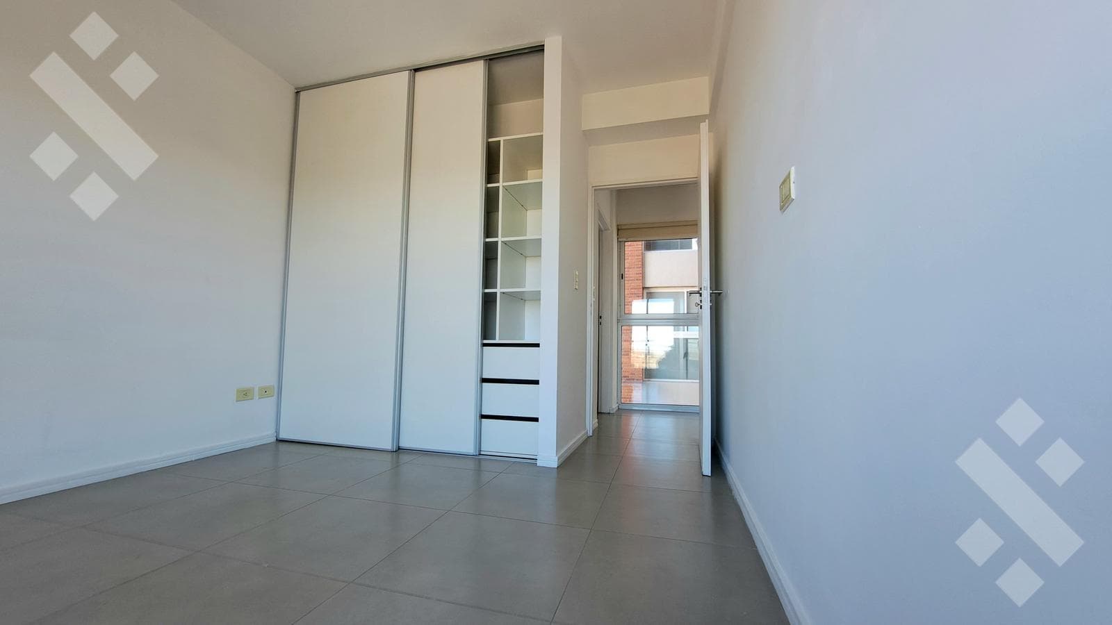 2-Bedroom Apartment for Rent with Garage, Neuquén City. East Downtown.