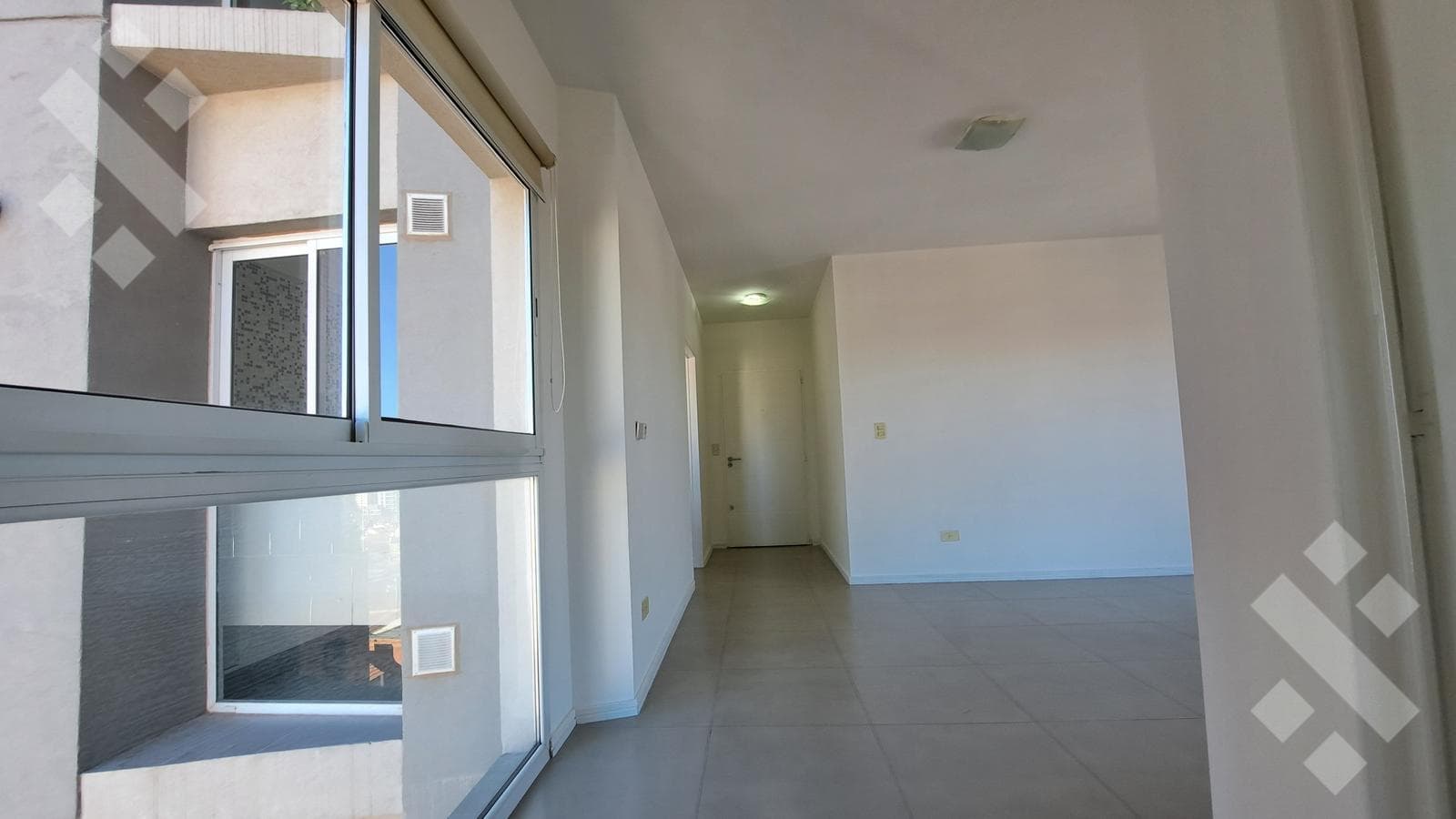 2-Bedroom Apartment for Rent with Garage, Neuquén City. East Downtown.