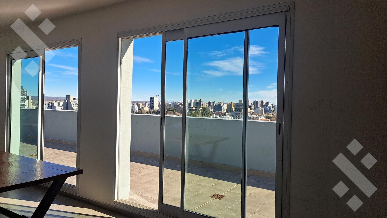 2-Bedroom Apartment for Rent with Garage, Neuquén City. East Downtown.