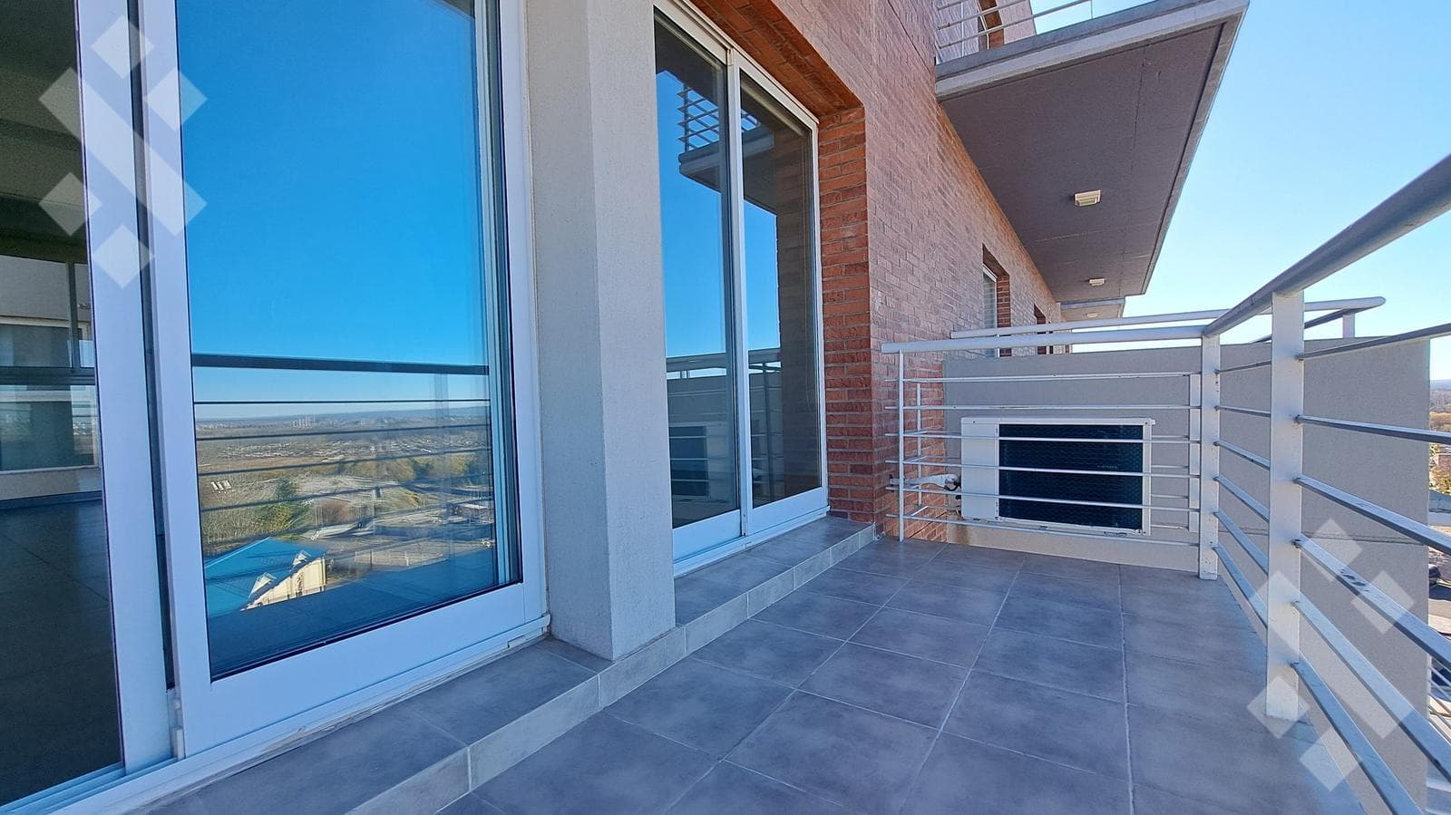 2-Bedroom Apartment for Rent with Garage, Neuquén City. East Downtown.