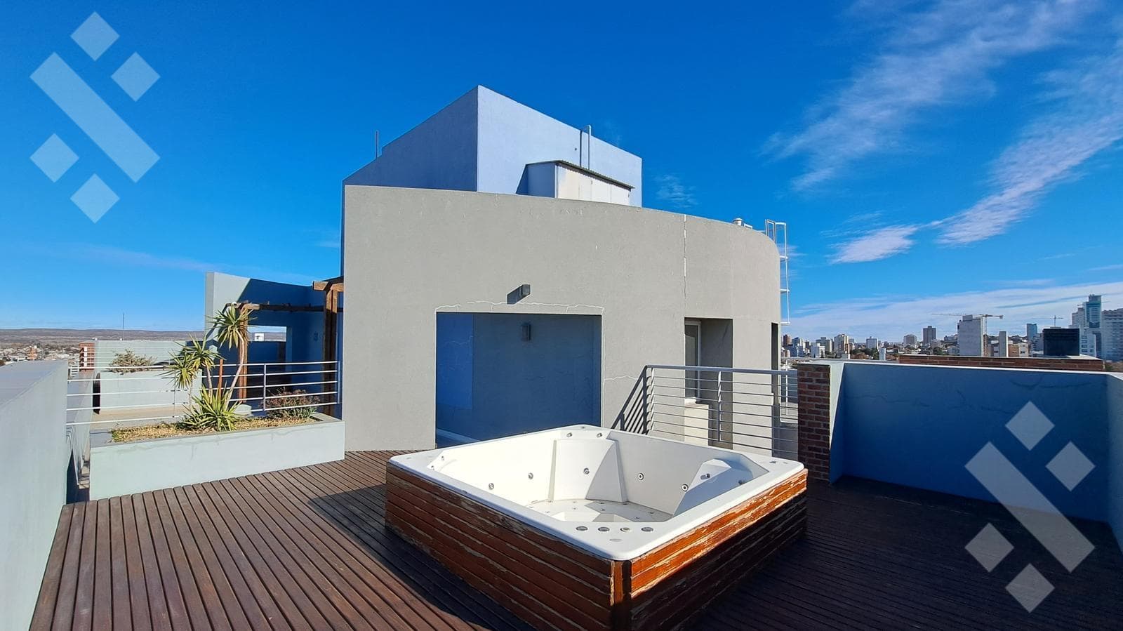 2-Bedroom Apartment for Rent with Garage, Neuquén City. East Downtown.