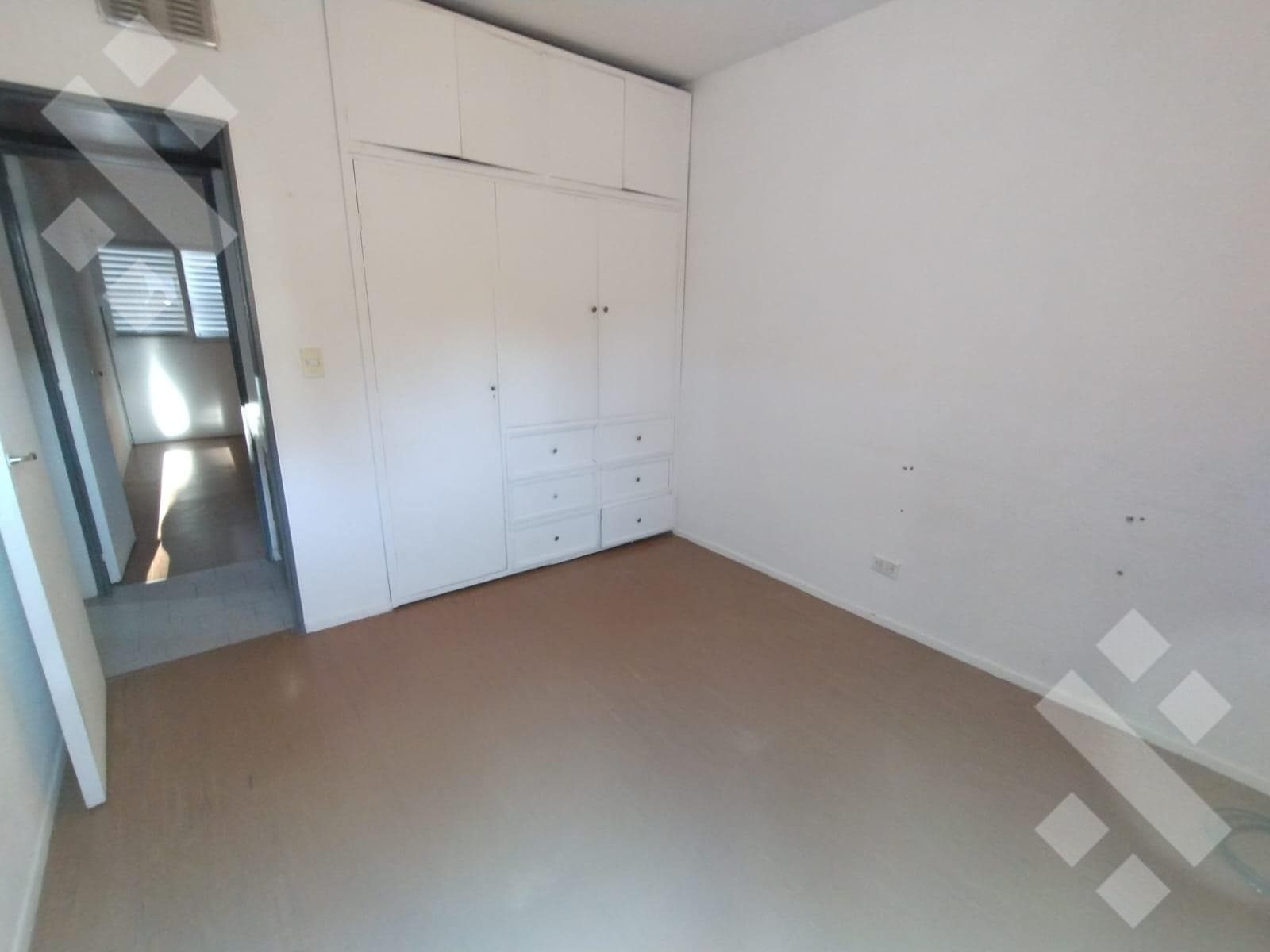 Apartment for Sale, 2 bedrooms, Av. Argentina, Neuquén (capital)