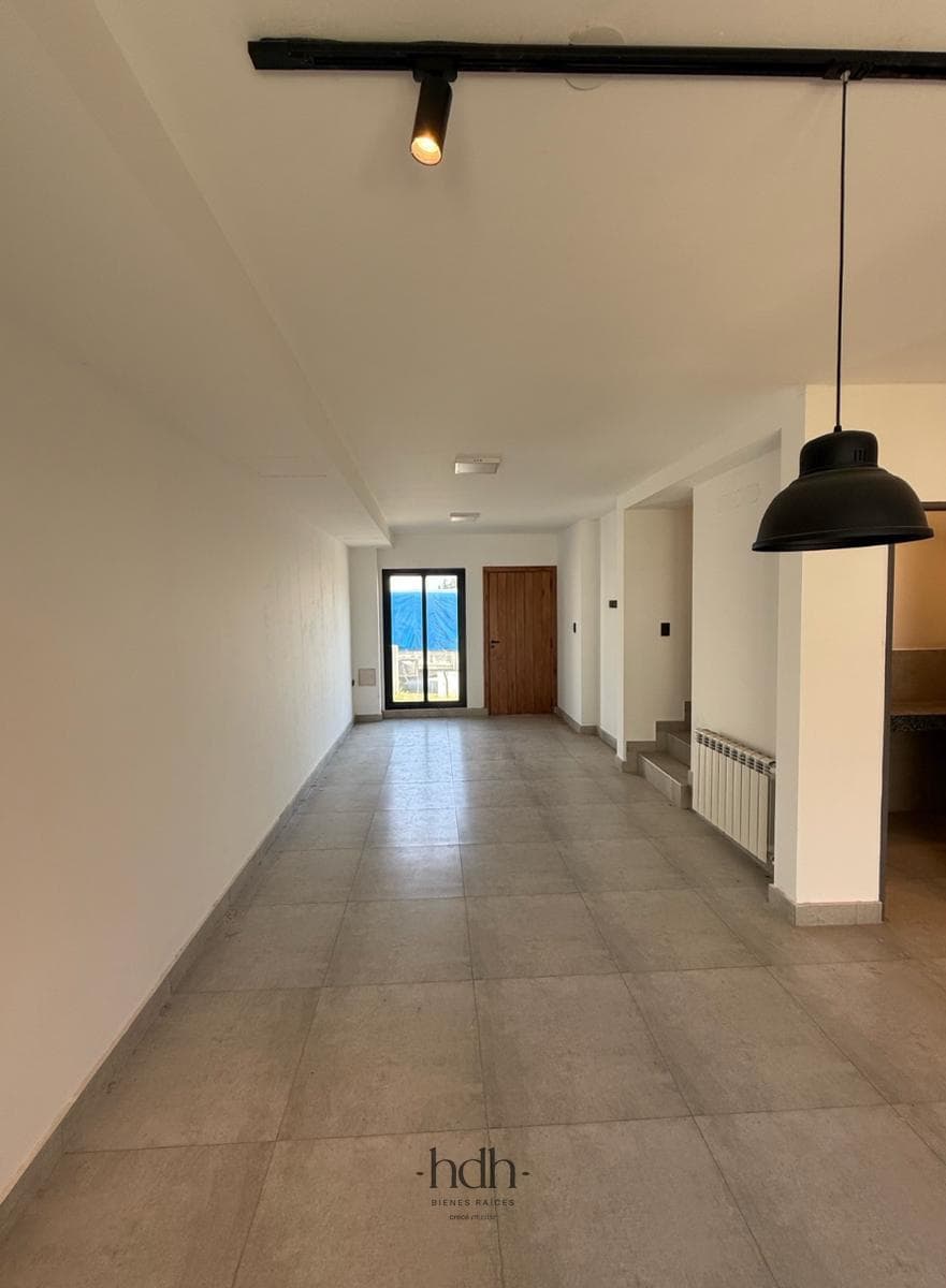 House for sale: 3 bedrooms, 3 bathrooms, patio, pool, 24-hour security