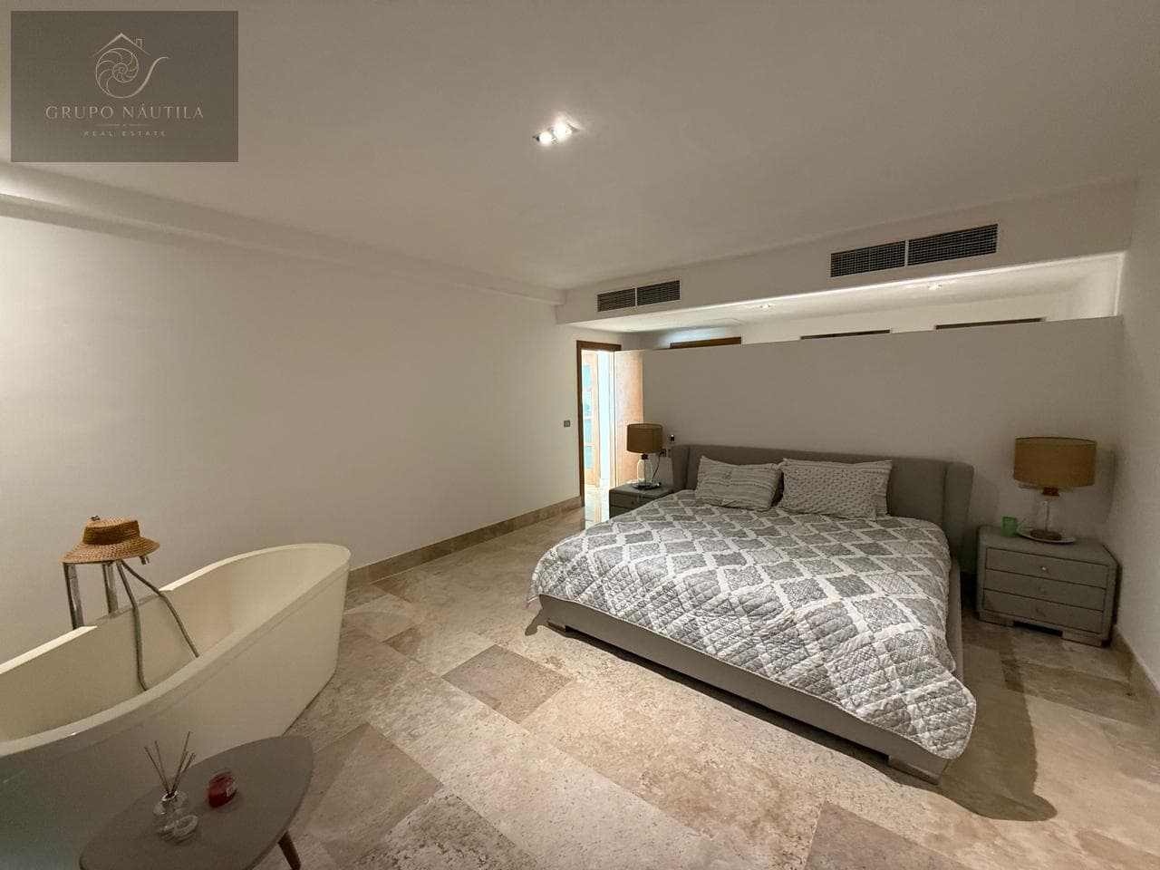 Apartment for Rent in La Amada