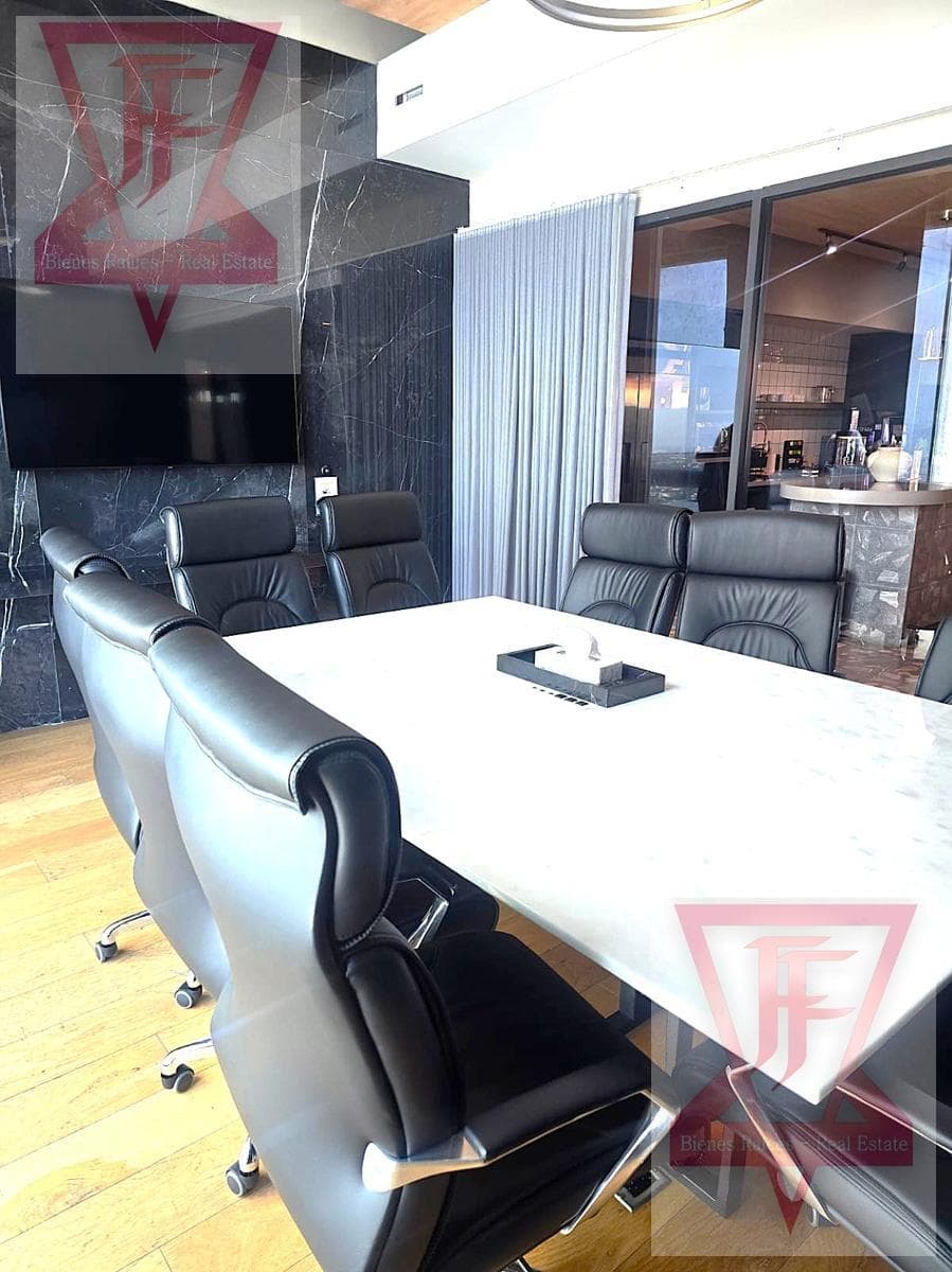 Office for Rent – 27 m² Furnished in Bosques de las Lomas · Accommodates up to 11 people!
