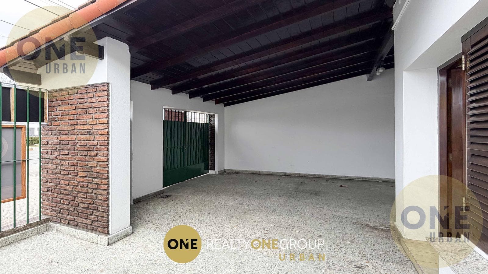 2-Bedroom House on the Main Street | La Plata | For Sale