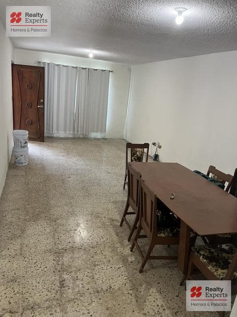 House in Las Puentes