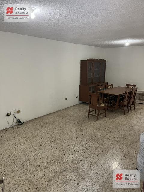 House in Las Puentes