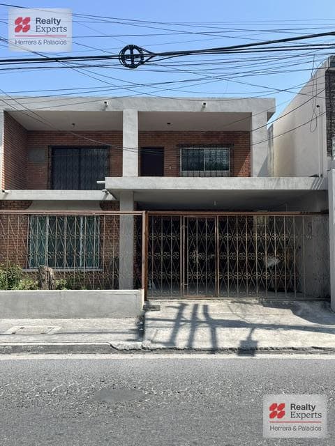 House in Las Puentes