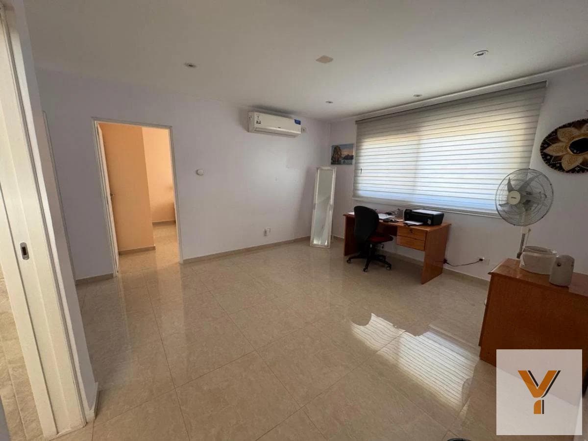 House for Sale - 4 Bedrooms, 2 Bathrooms - 834 mts - Escobar - El Canton