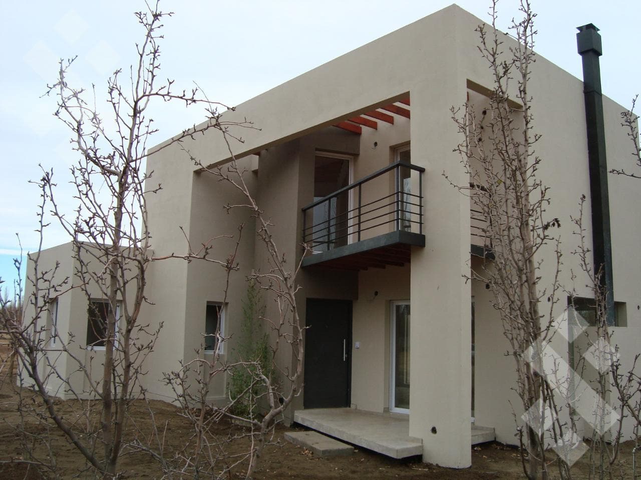3-BEDROOM HOUSE FOR SALE, ELIGIBLE FOR MORTGAGE, VILLA MULUEN