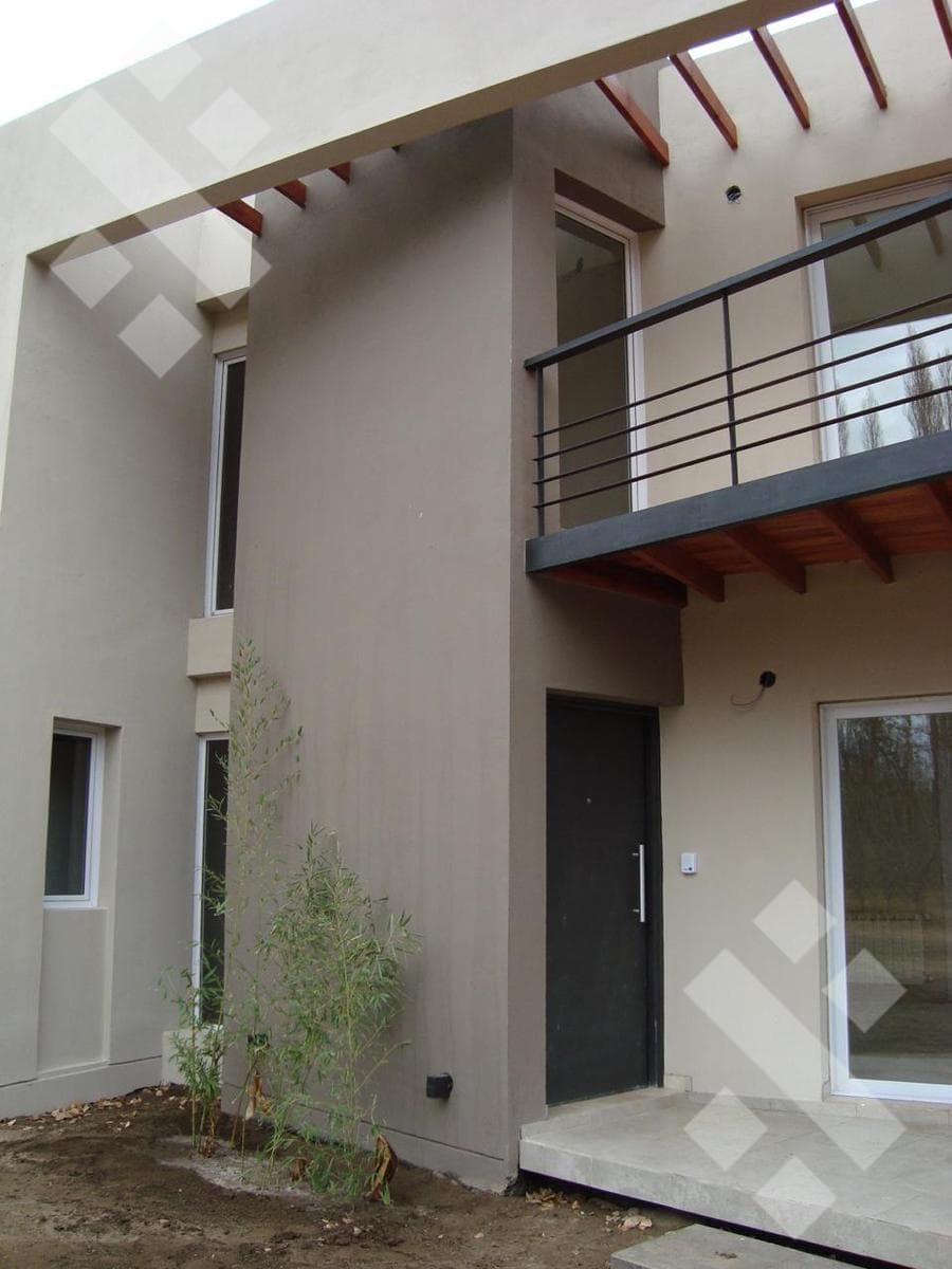 3-BEDROOM HOUSE FOR SALE, ELIGIBLE FOR MORTGAGE, VILLA MULUEN