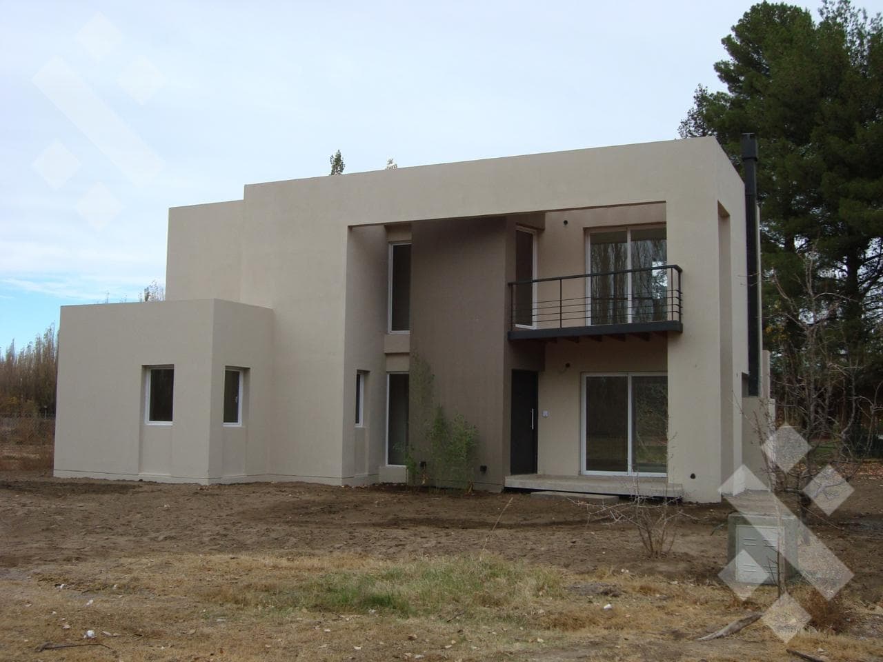 3-BEDROOM HOUSE FOR SALE, ELIGIBLE FOR MORTGAGE, VILLA MULUEN