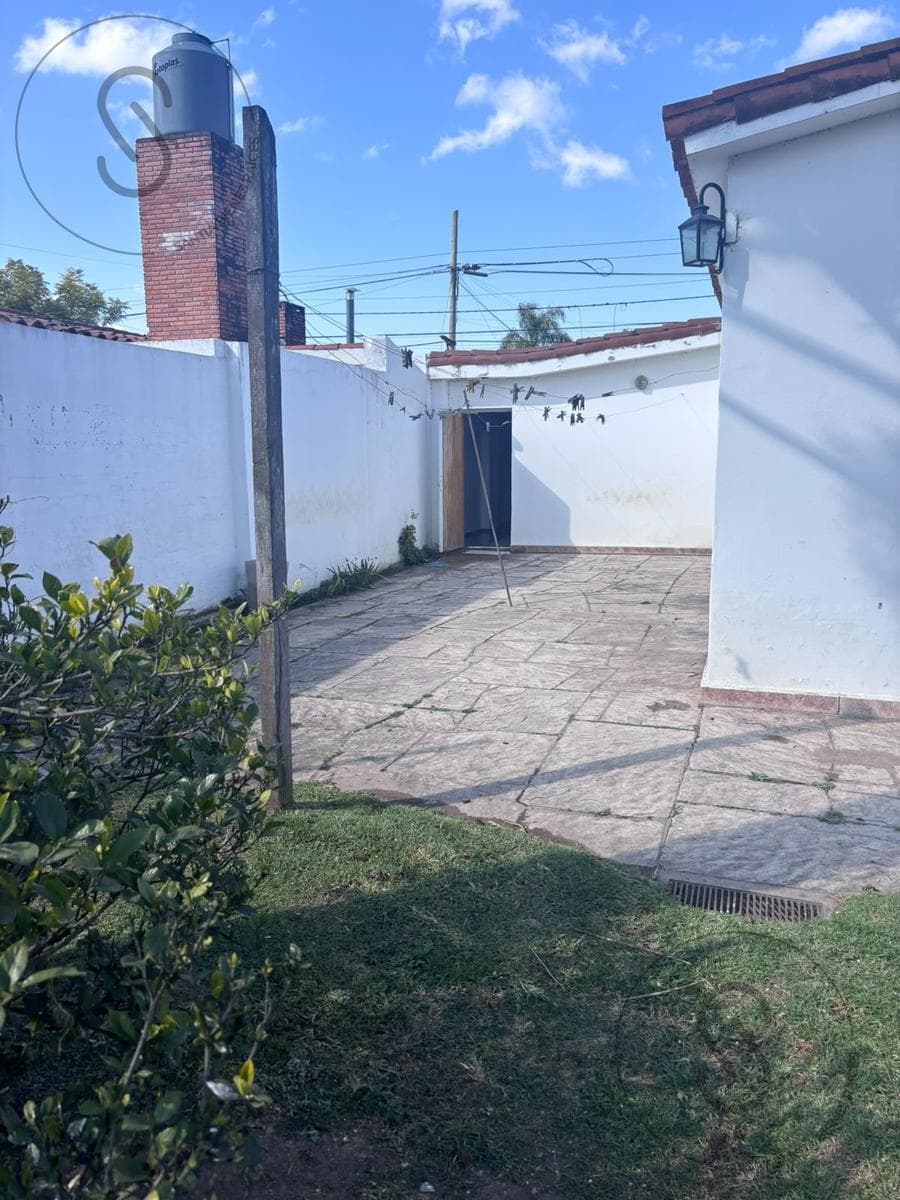 House in Cerro De Las Rosas