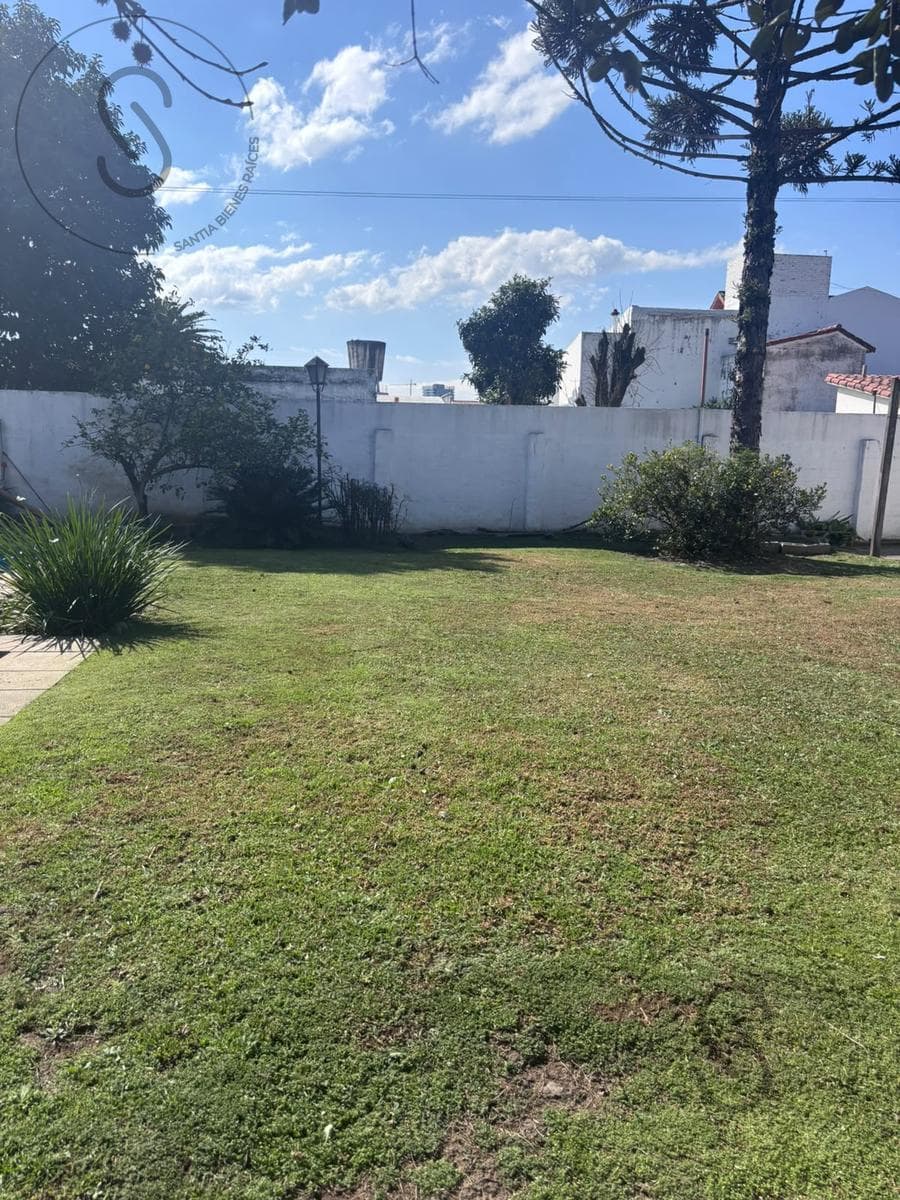 House in Cerro De Las Rosas