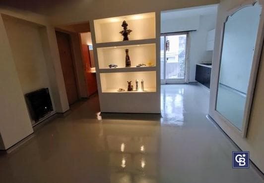 For sale: 3-story house in Floresta with a terrace