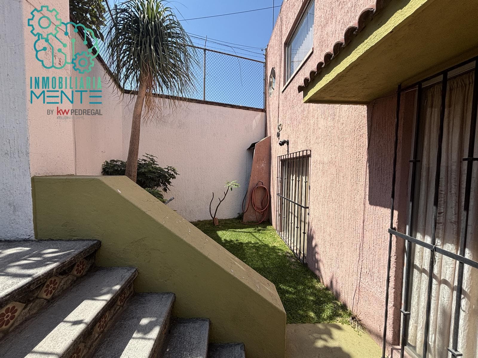 HOUSE FOR SALE IN THE BURGOS BRUSELAS SUBDIVISION, TEMIXCO, MORELOS