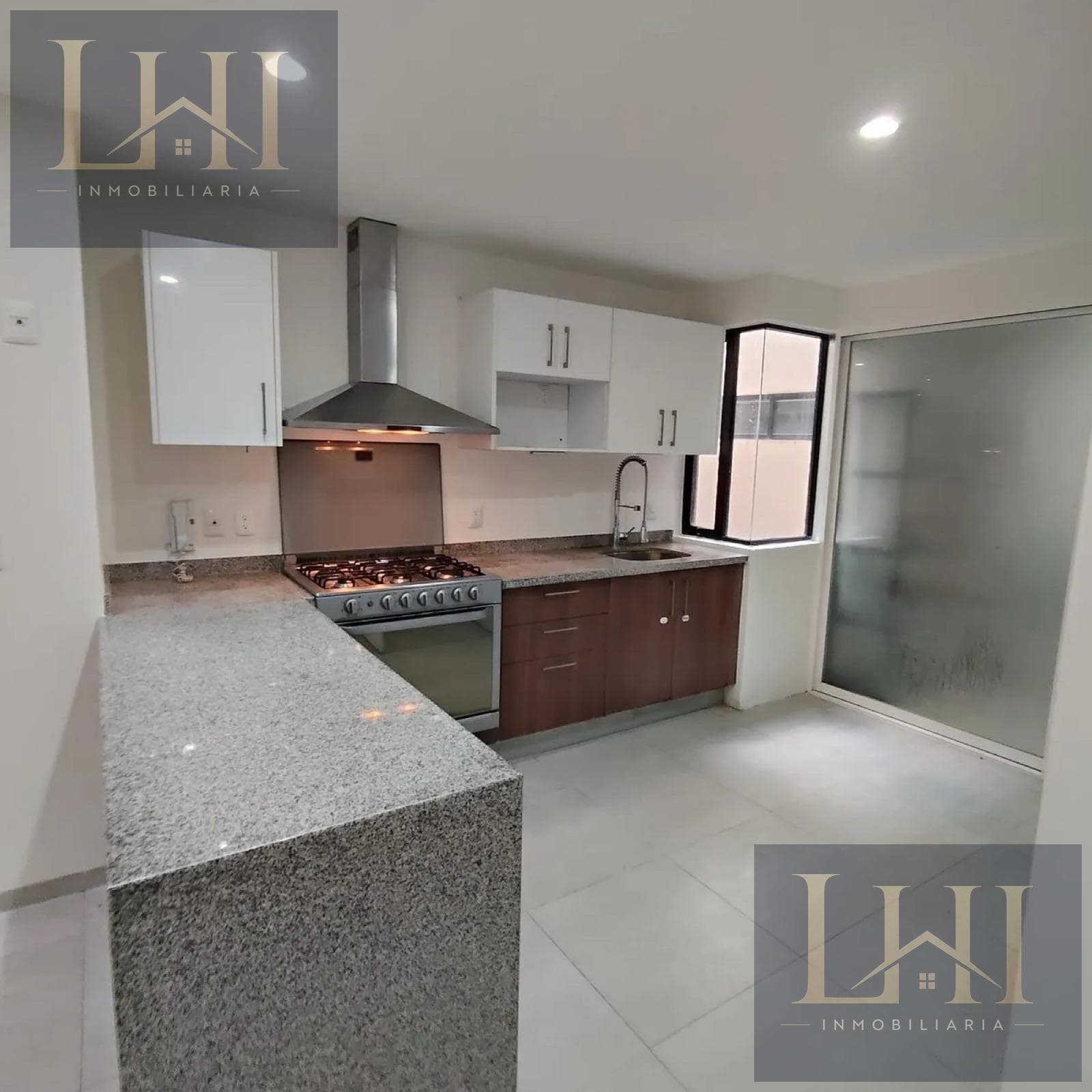 Apartment - Del Valle Centro