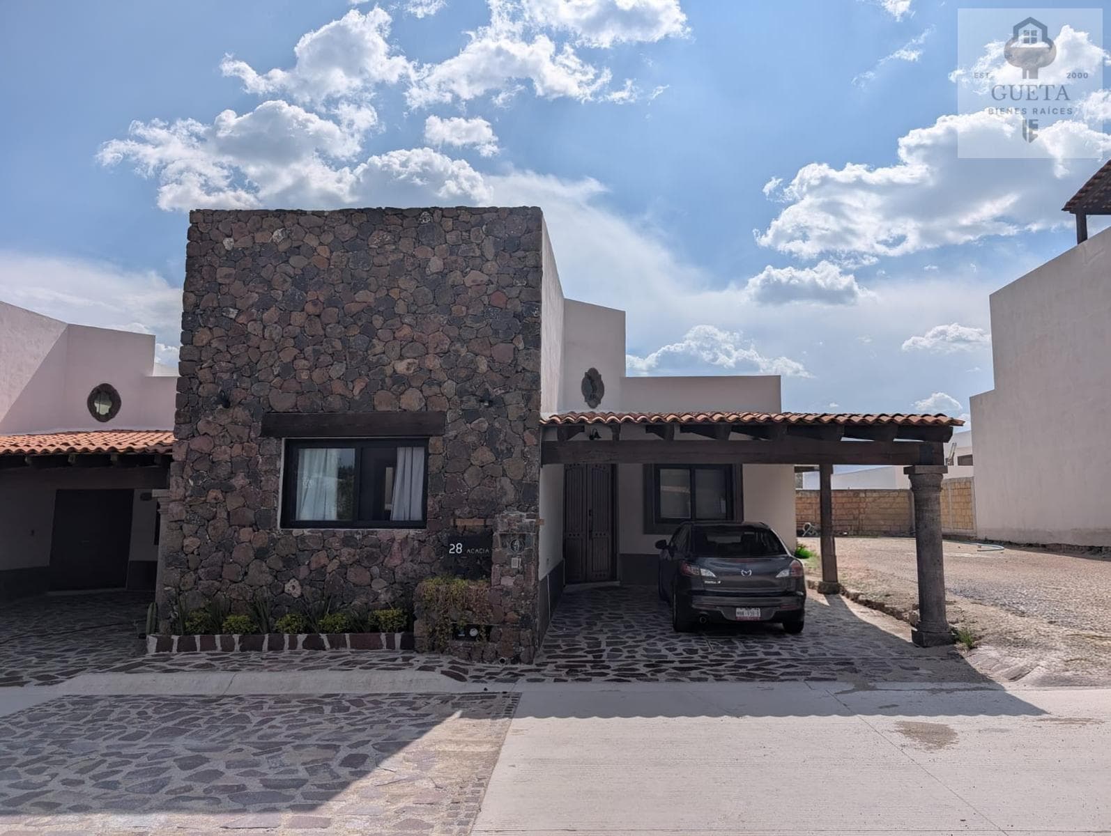 House in San Miguel de Allende, 10 minutes from downtown (NEW)