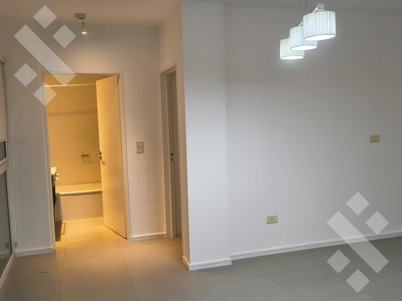 1-Bedroom Apartment for Rent, with Balcony and Parking Space. Leloir 1000, Neuquén