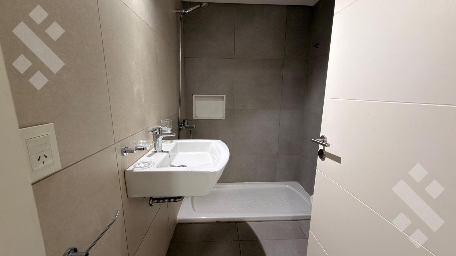 Studio Apartment for Rent in Building R2