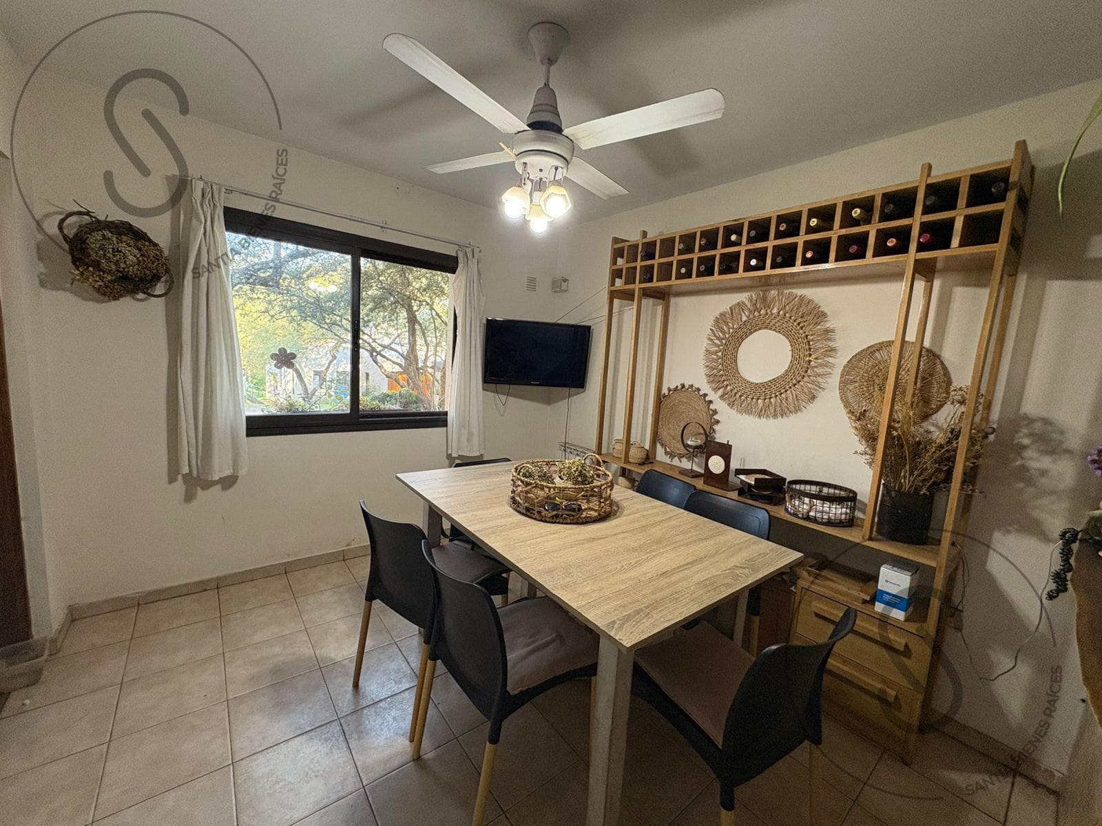 HOUSE FOR SALE: 4 BEDROOMS, GATED COMMUNITY, CALICANTO, VILLA WARCALDE, CORDOBA; QUALIFIES FOR A MORTGAGE