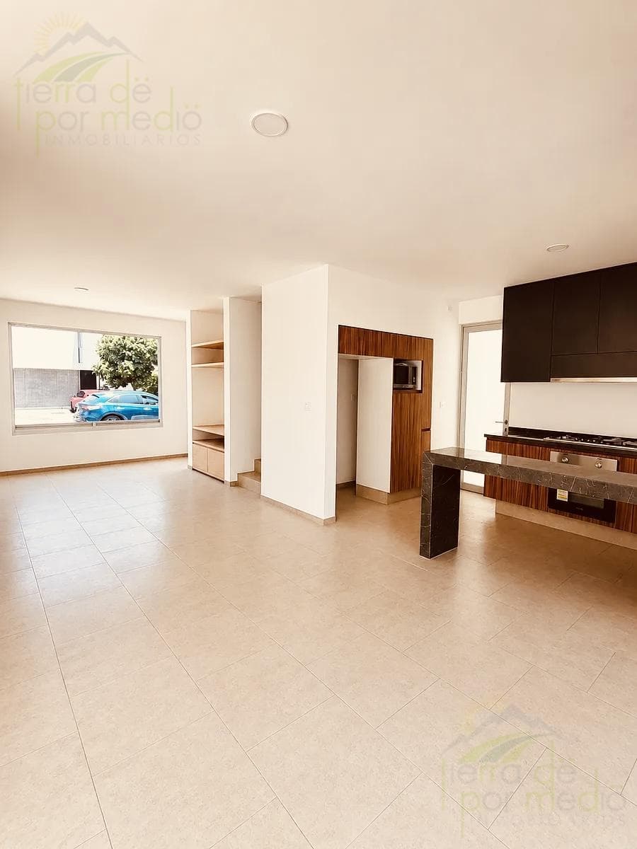 Beautiful House with a Roof Garden in El Refugio, Querétaro