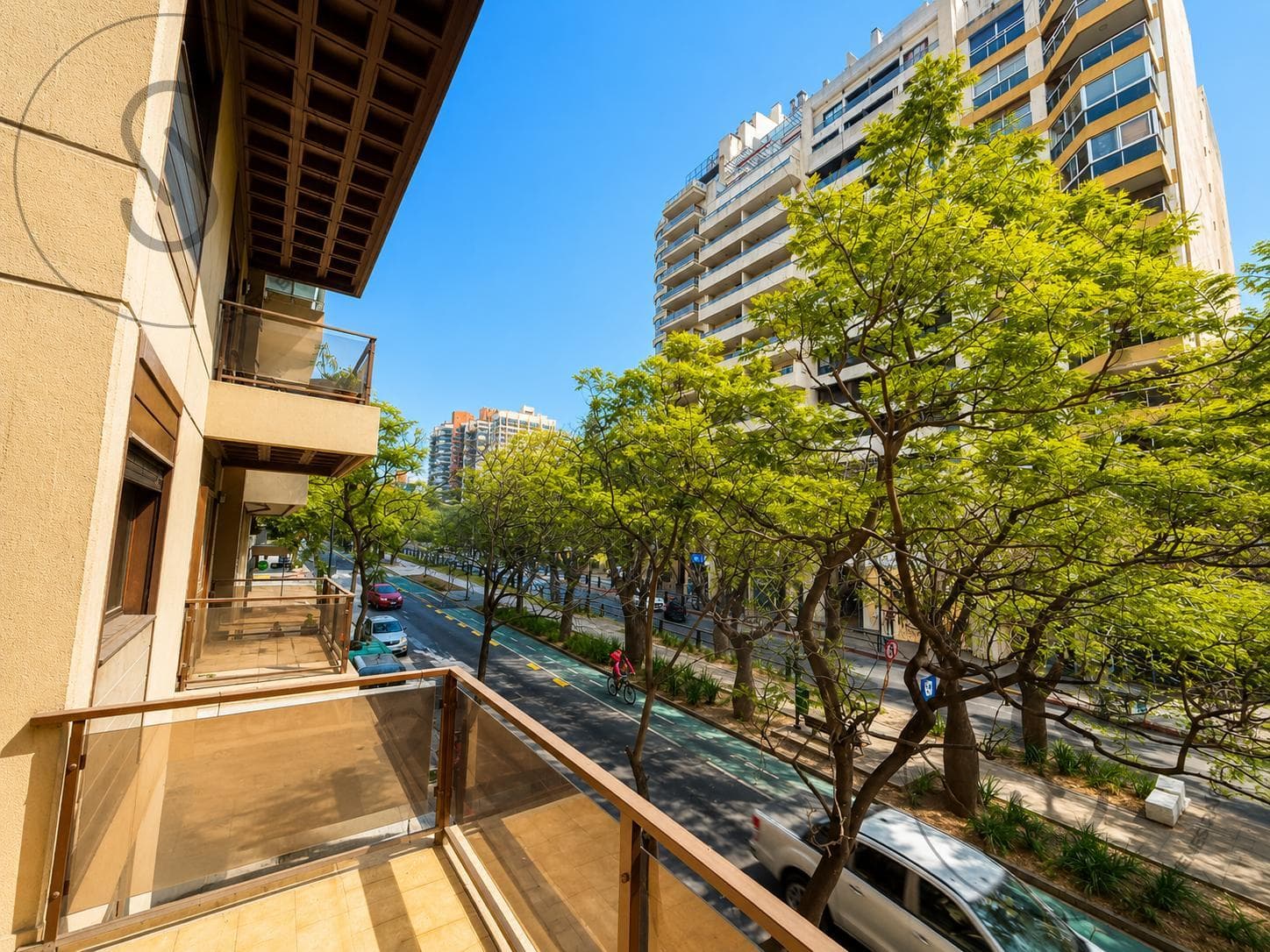 3-BEDROOM APARTMENT IN NUEVA CORDOBA WITH BALCONY AND GARAGE