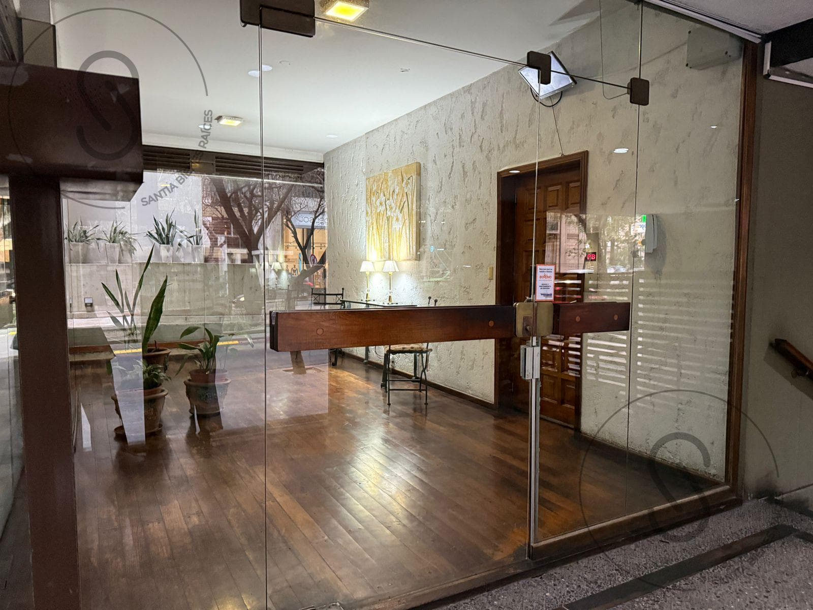 3-BEDROOM APARTMENT IN NUEVA CORDOBA WITH BALCONY AND GARAGE