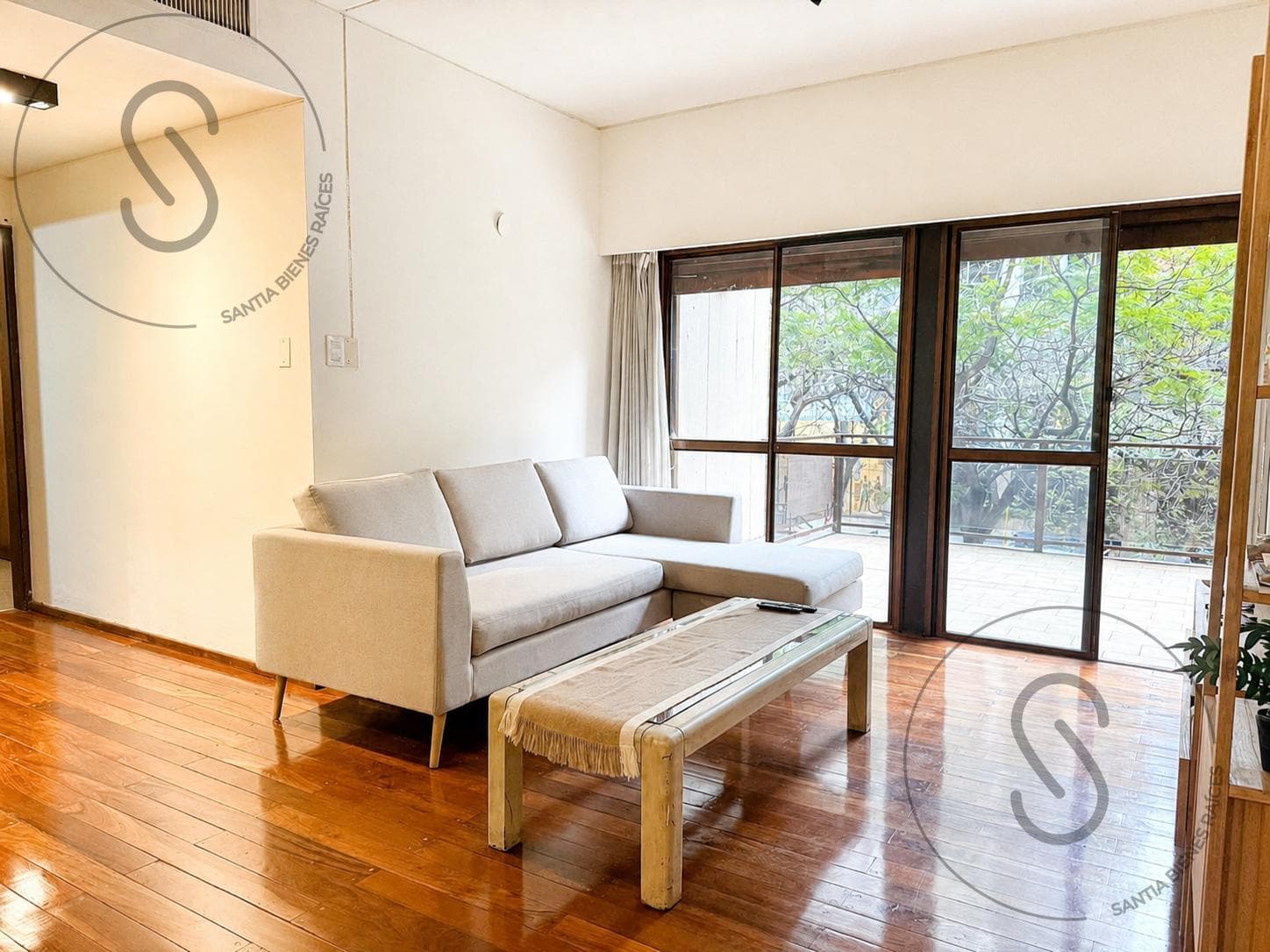 3-BEDROOM APARTMENT IN NUEVA CORDOBA WITH BALCONY AND GARAGE