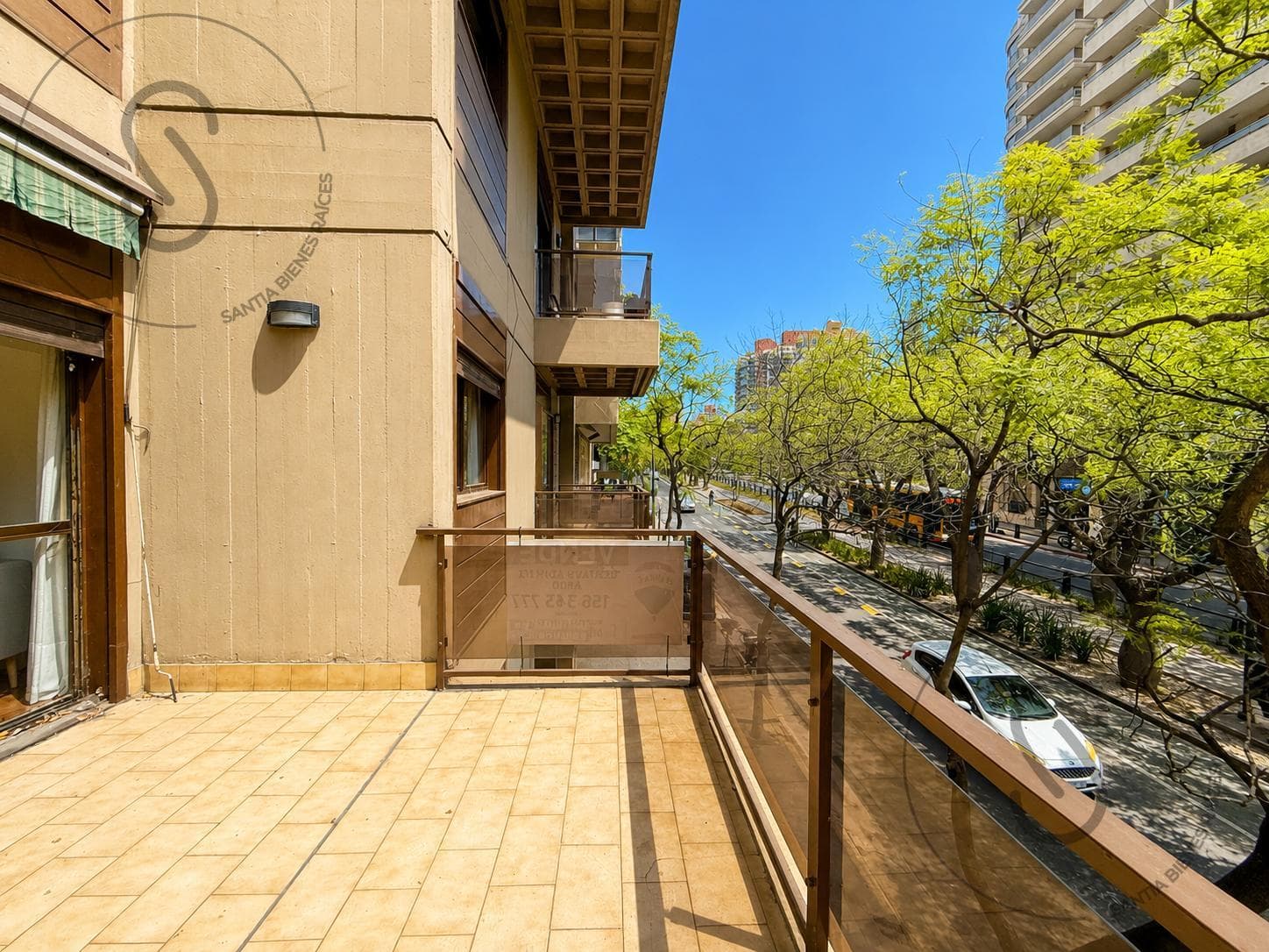3-BEDROOM APARTMENT IN NUEVA CORDOBA WITH BALCONY AND GARAGE