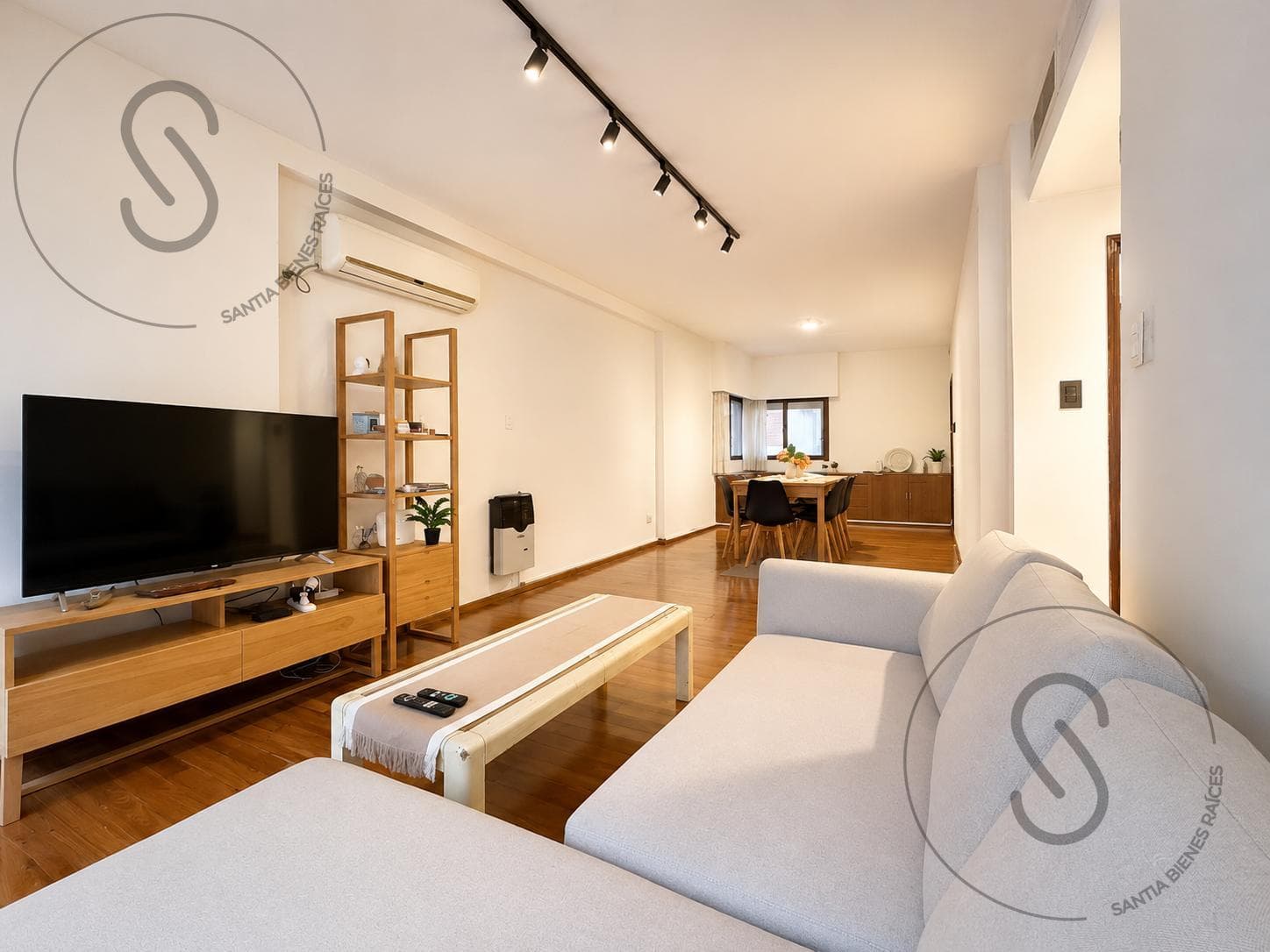 3-BEDROOM APARTMENT IN NUEVA CORDOBA WITH BALCONY AND GARAGE
