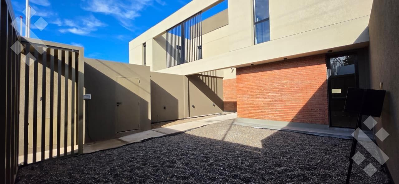 2-Bedroom Duplex for Sale Patio with Grill - Ayres del Limay Neighborhood - Neuquén City