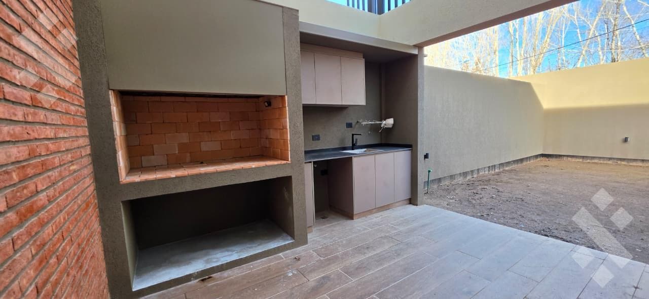 2-Bedroom Duplex for Sale Patio with Grill - Ayres del Limay Neighborhood - Neuquén City