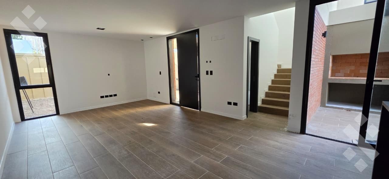 2-Bedroom Duplex for Sale Patio with Grill - Ayres del Limay Neighborhood - Neuquén City