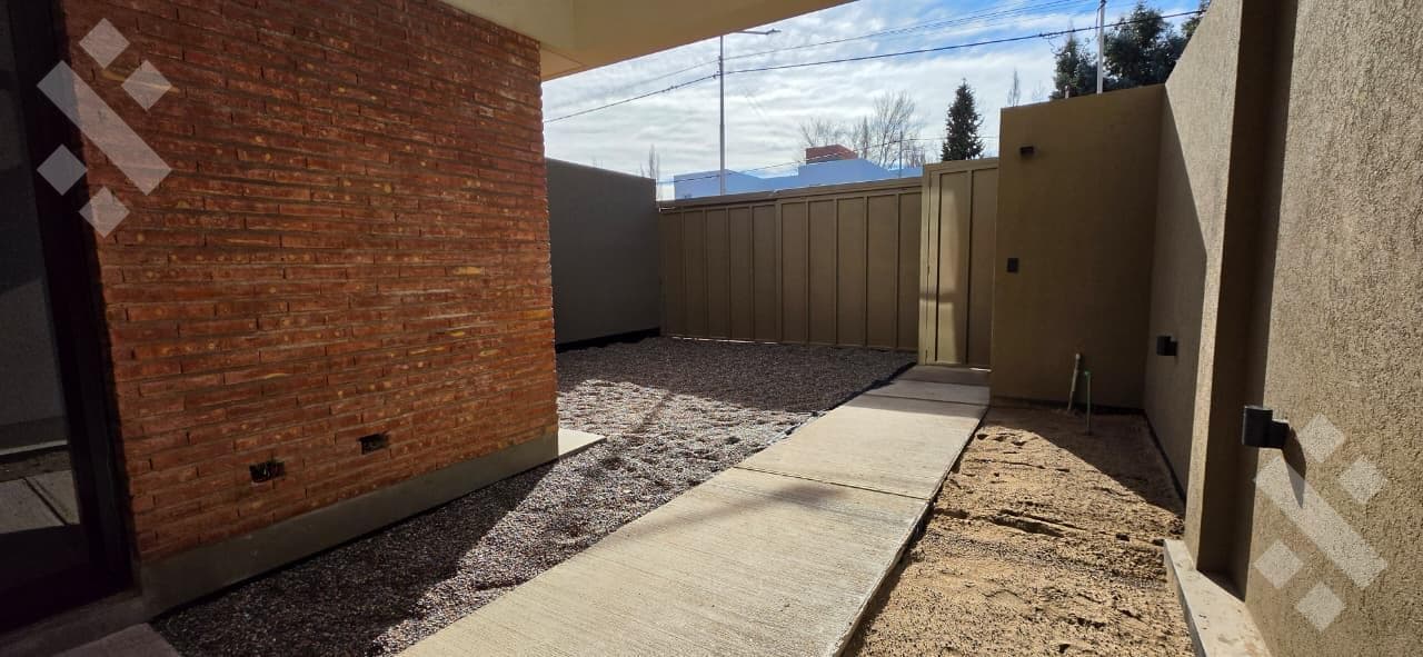 2-Bedroom Duplex for Sale Patio with Grill - Ayres del Limay Neighborhood - Neuquén City