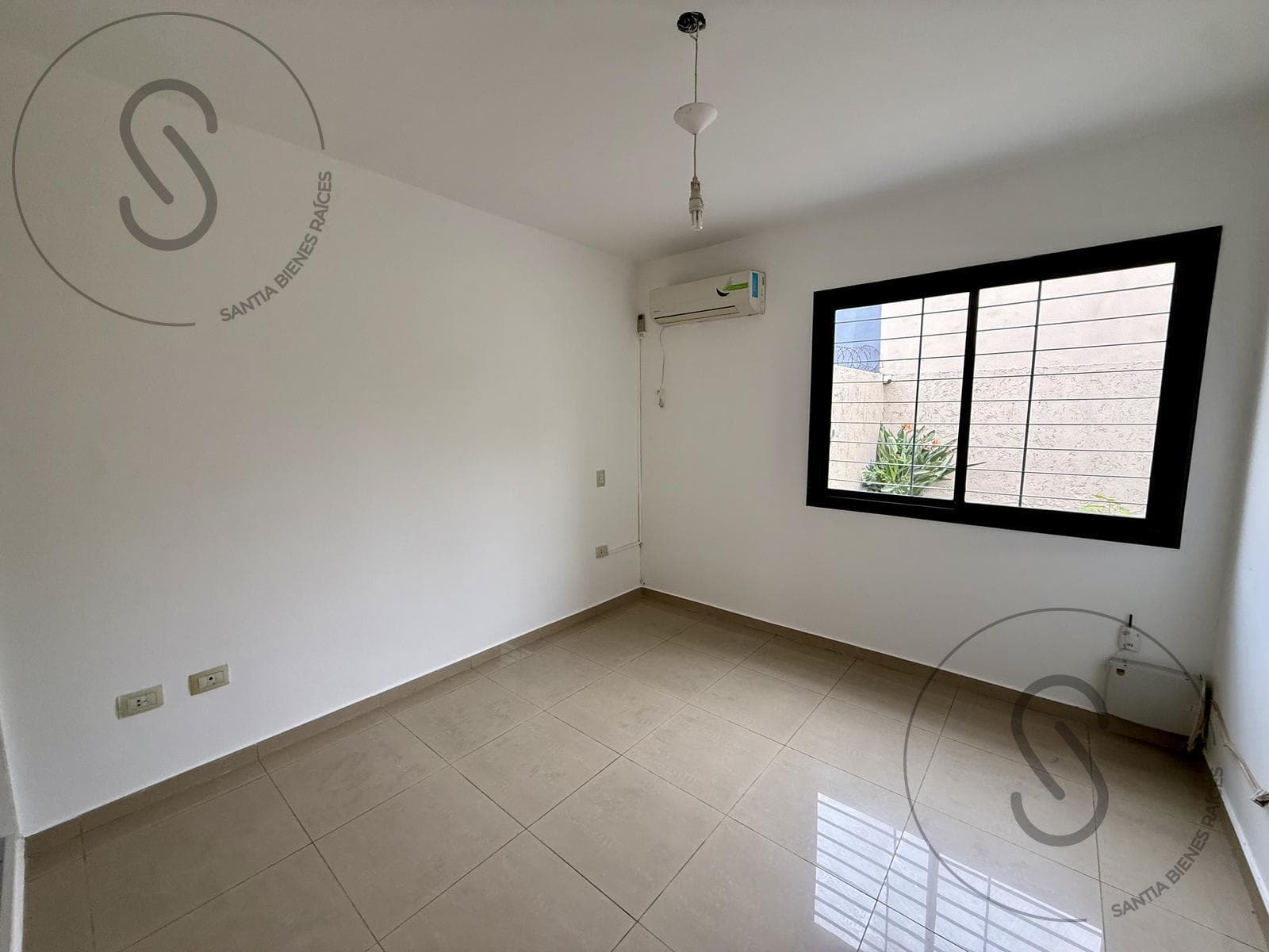 2-BEDROOM DUPLEX FOR SALE, GROUND FLOOR, NUEVO POETA LUGONES