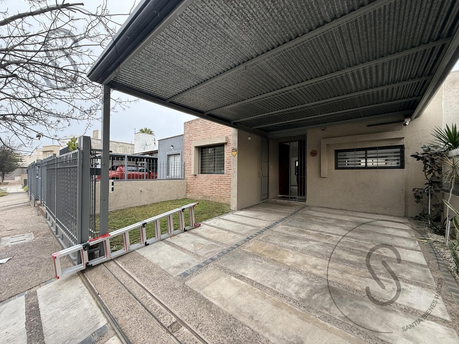 2-BEDROOM DUPLEX FOR SALE, GROUND FLOOR, NUEVO POETA LUGONES