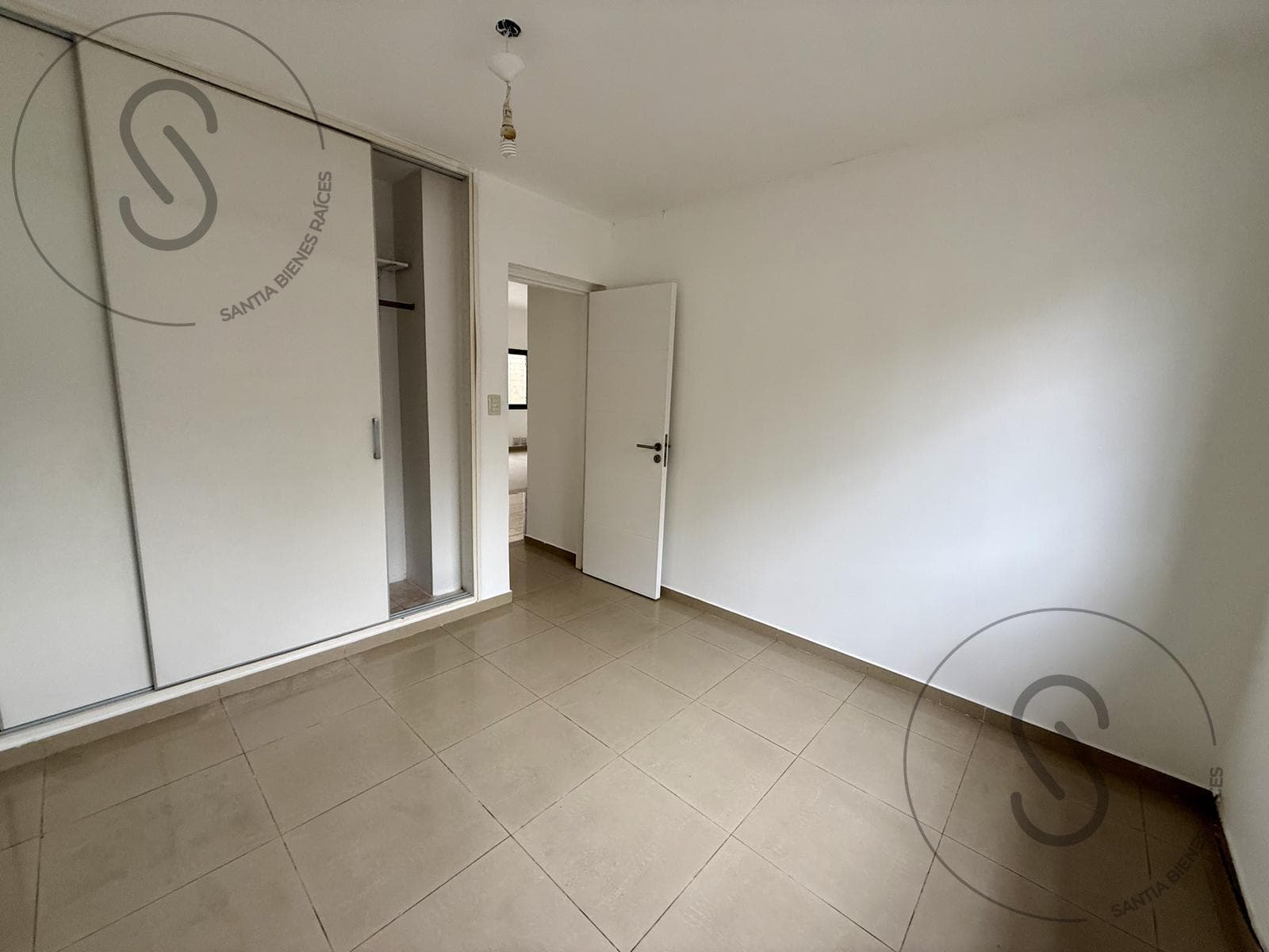 2-BEDROOM DUPLEX FOR SALE, GROUND FLOOR, NUEVO POETA LUGONES