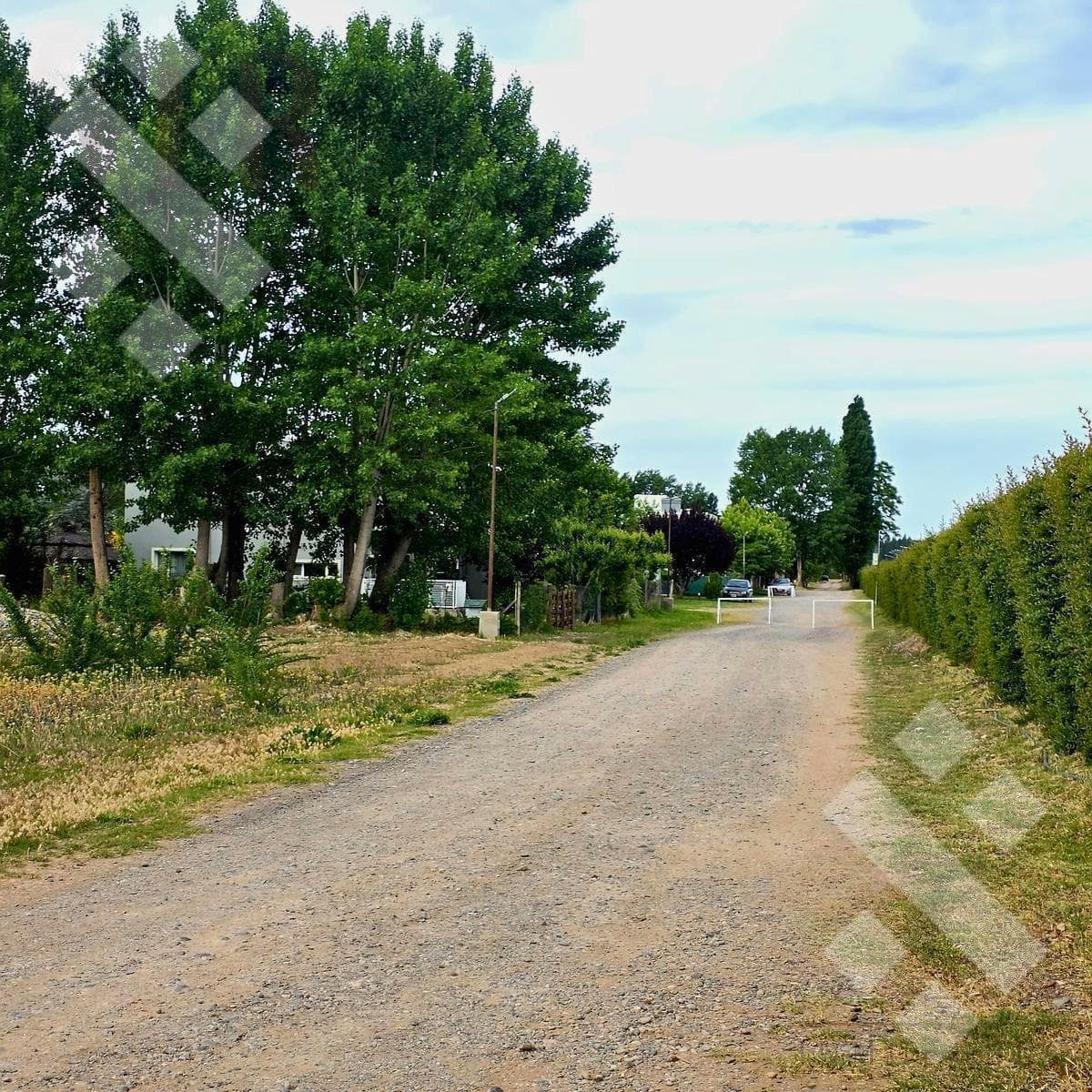 LAND FOR SALE IN A GATED COMMUNITY, 1,009 m² - FINCAS DE PLOTTIER NEIGHBORHOOD - PLOTTIER