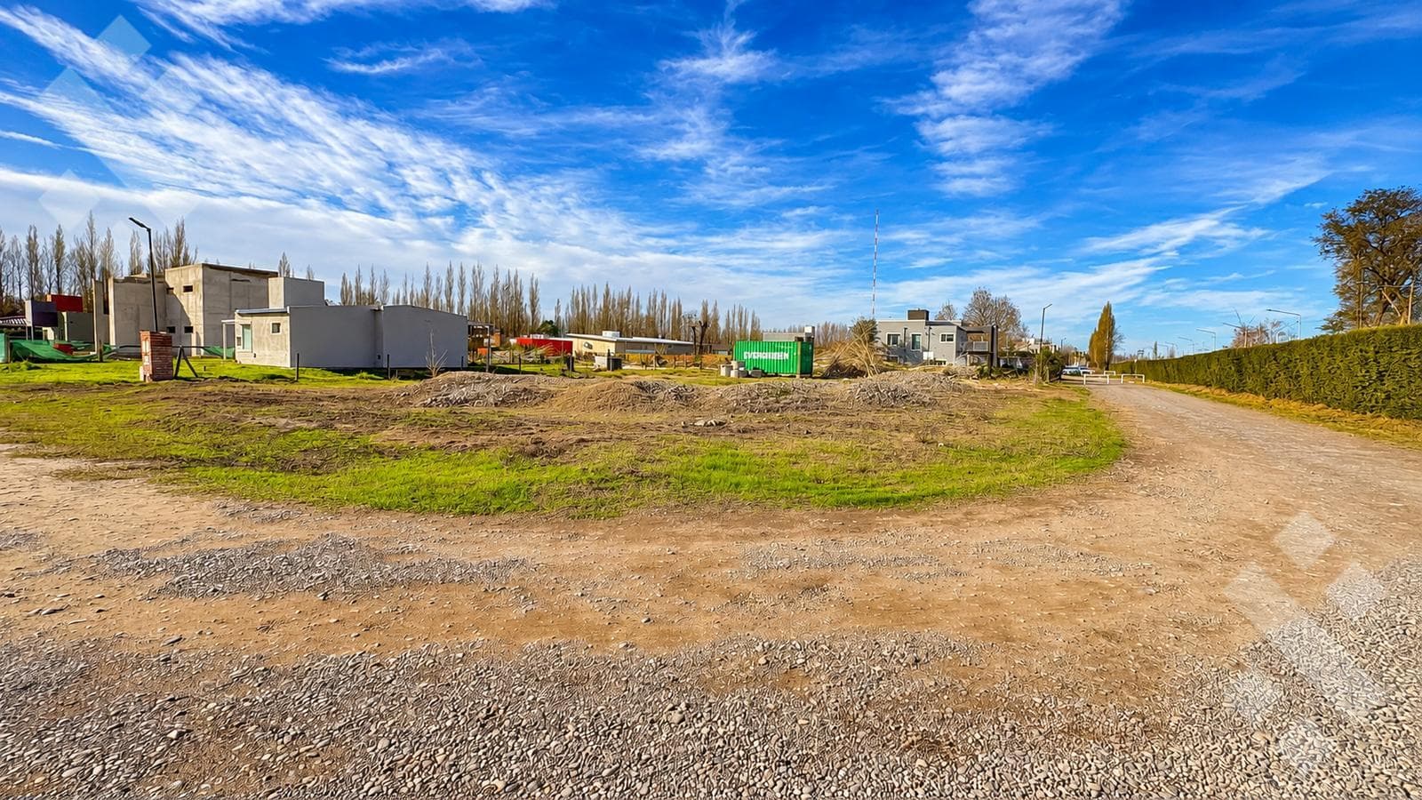 LAND FOR SALE IN A GATED COMMUNITY, 1,009 m² - FINCAS DE PLOTTIER NEIGHBORHOOD - PLOTTIER