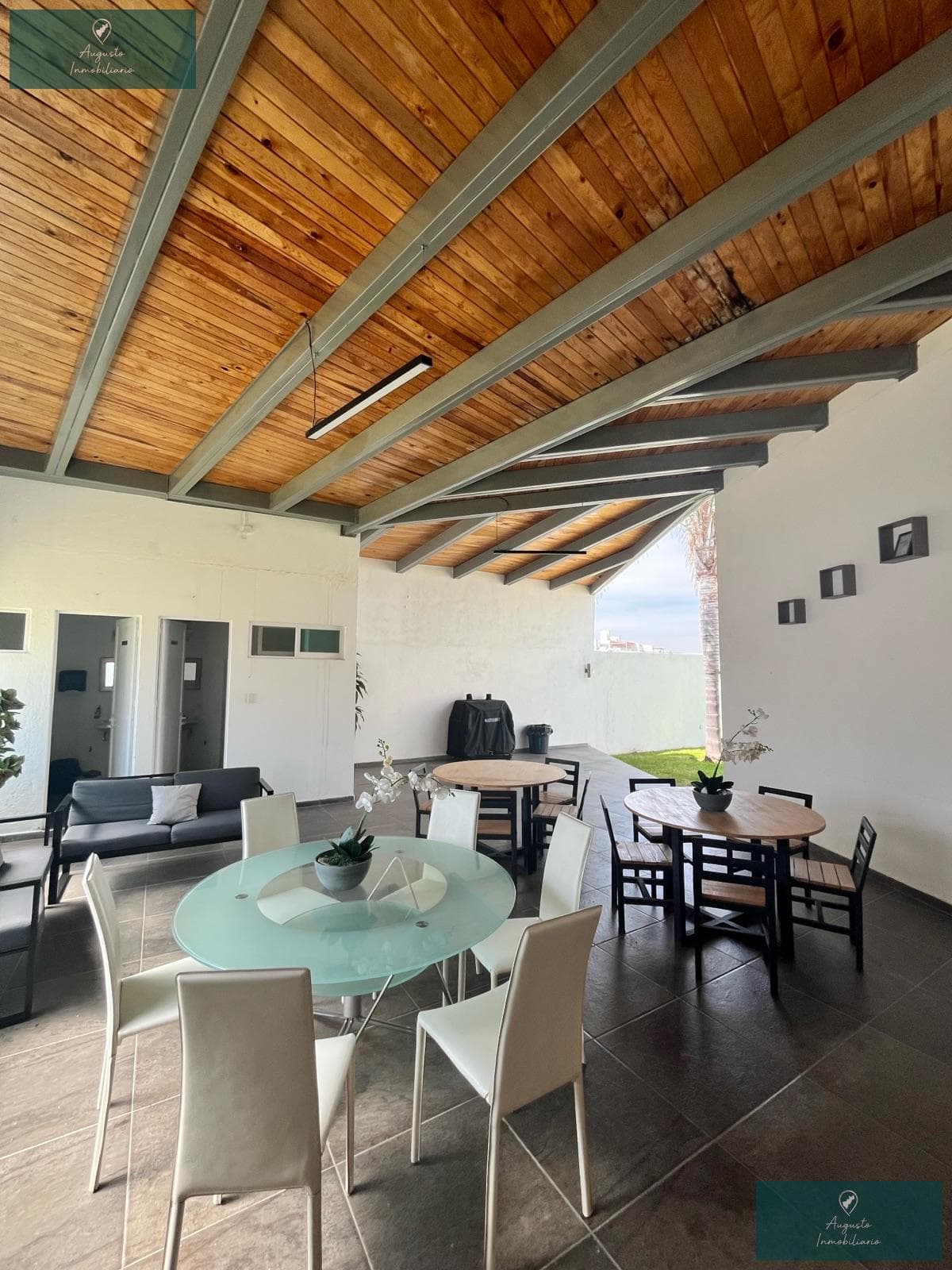 Apartment - Cañadas del Lago Subdivision