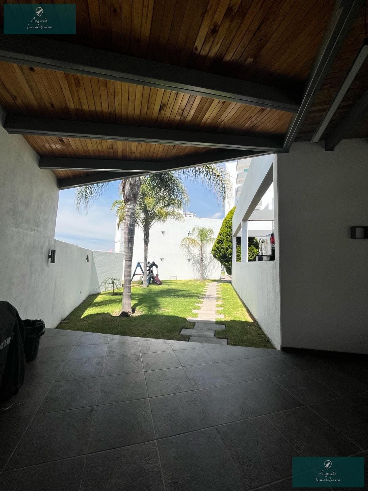 Apartment - Cañadas del Lago Subdivision