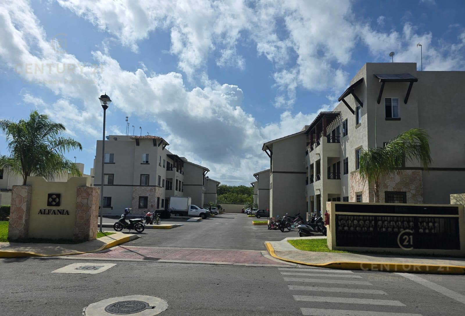 2-Bedroom Apartment for Sale in Real Amalfi Coto 3 | Playa del Carmen P4637