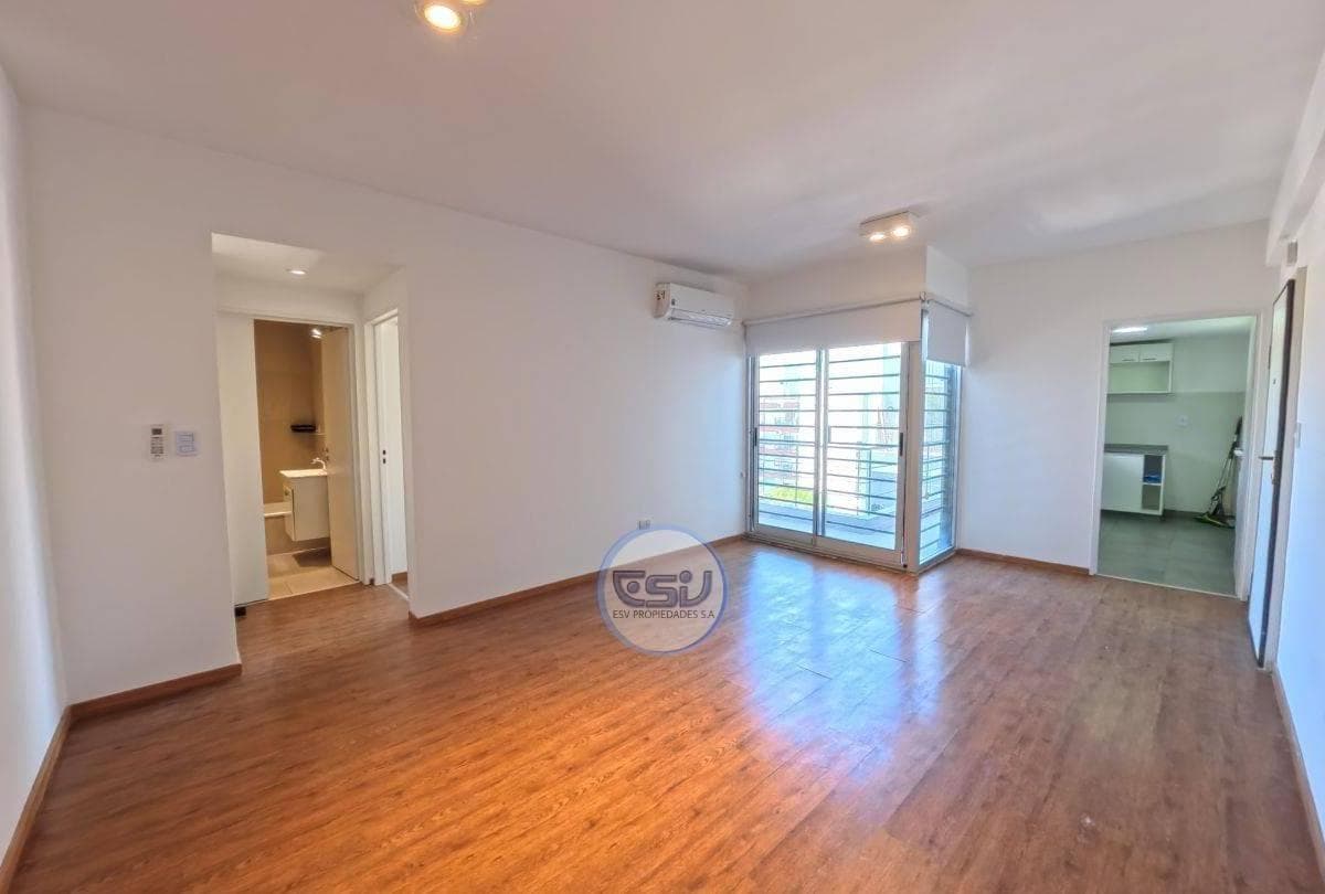 2-ROOM APARTMENT FOR SALE IN MONTE CASTRO—MORTGAGE AVAILABLE