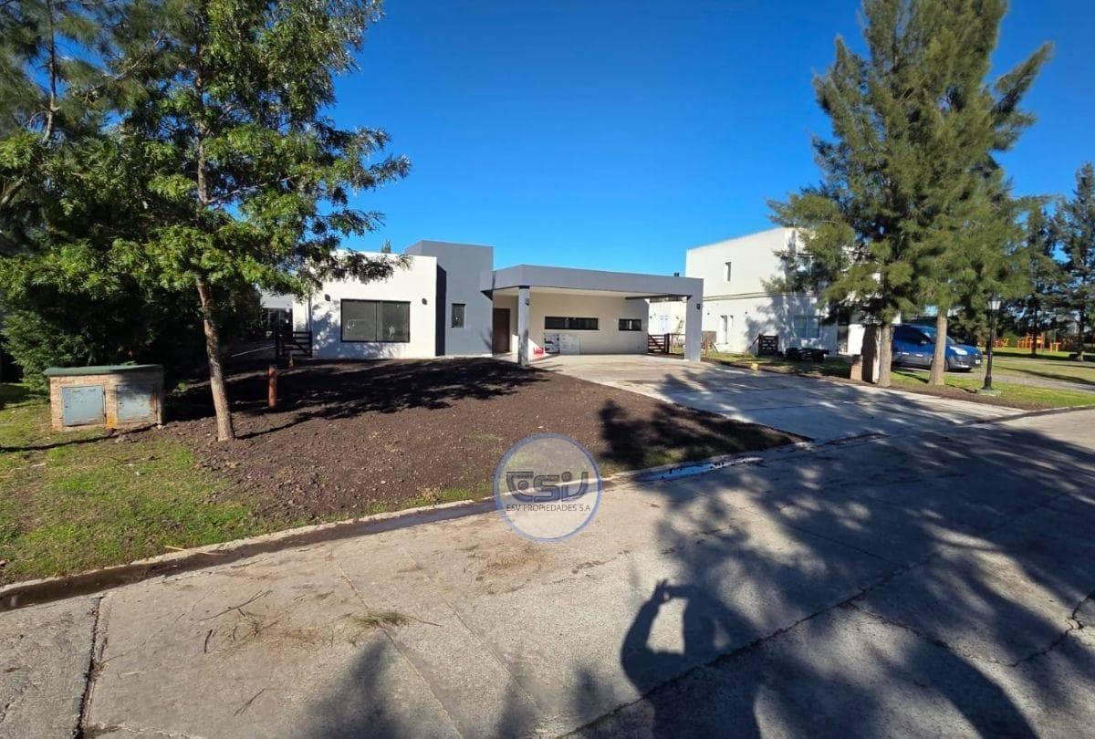 4-BEDROOM HOUSE FOR SALE IN PRINCIPADO, CIUDAD NAUTICA, CANNING